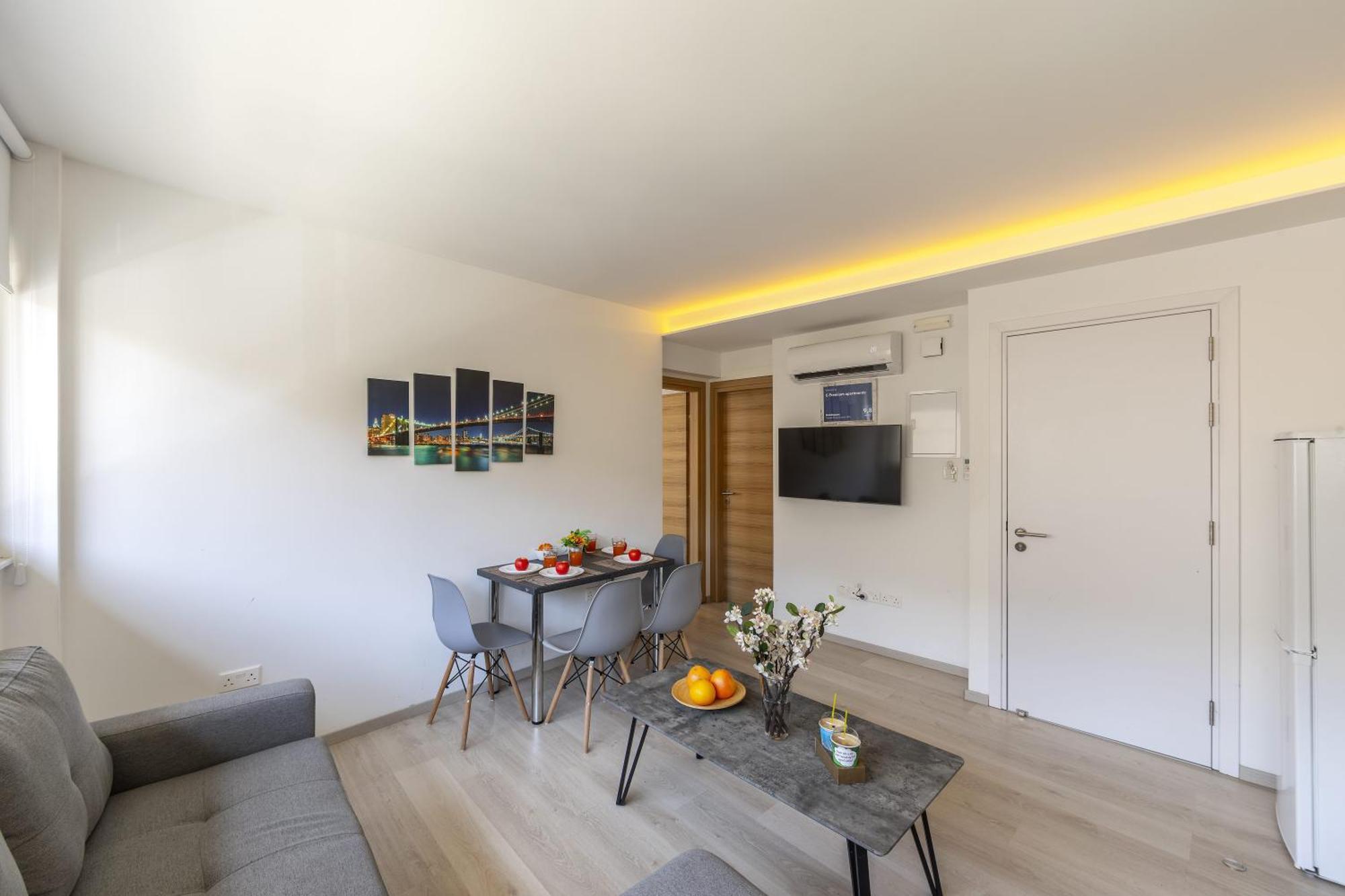 Căn hộ C-premium Apts 100m From And Centre Larnaca