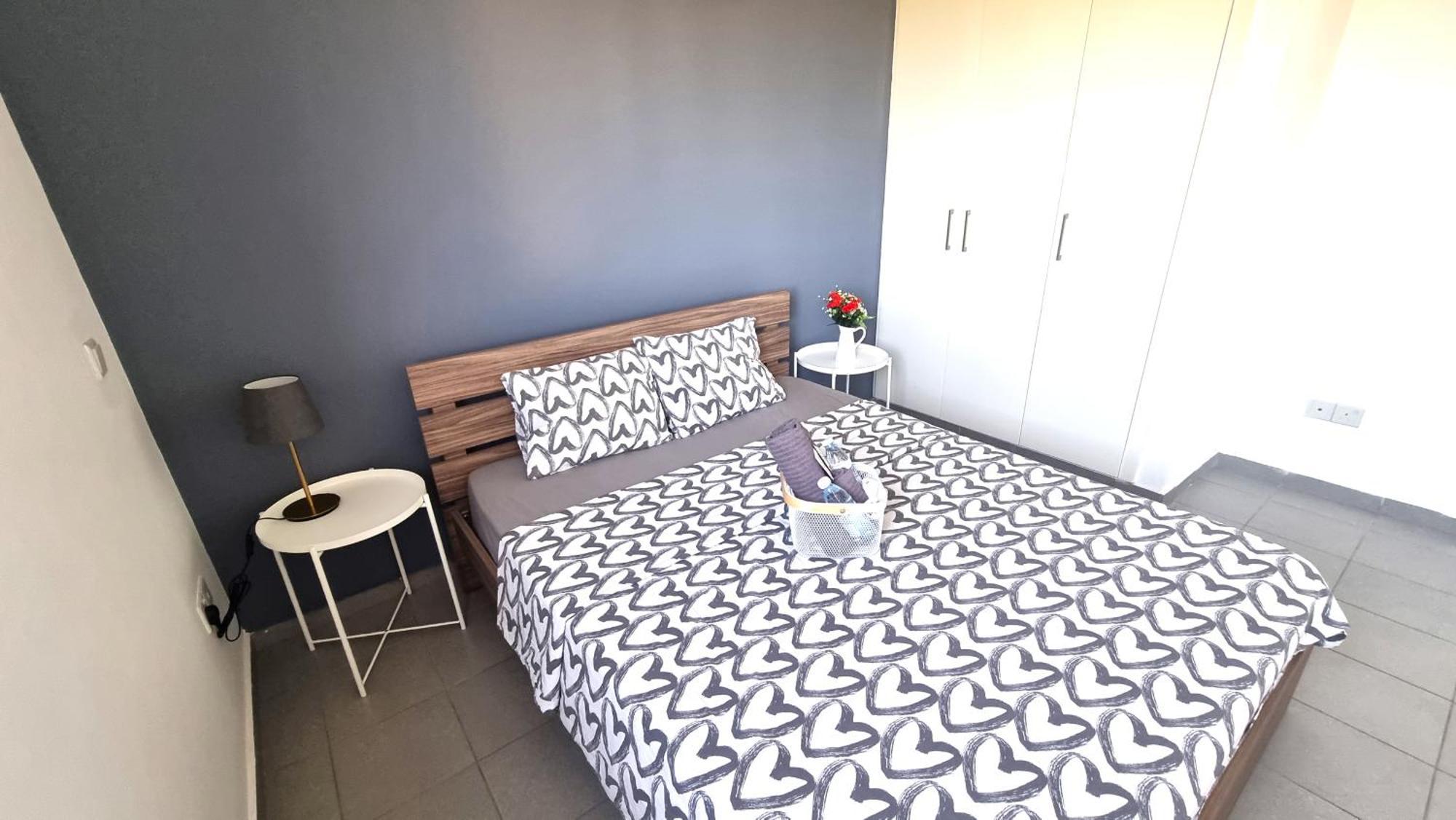 Beachside Comfort - 2br Apt,5 Min To The * Larnaca