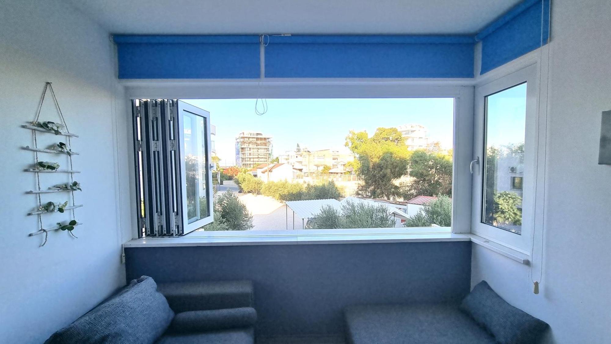 Beachside Comfort - 2br Apt,5 Min To The