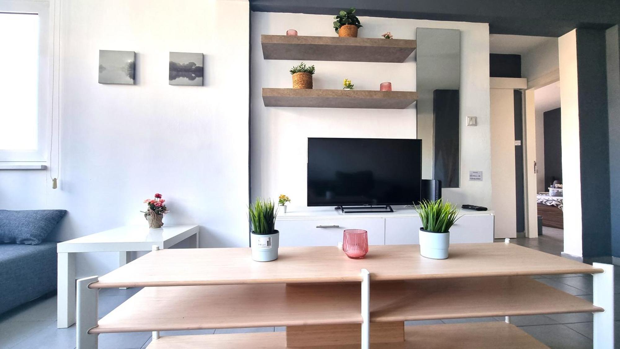 Beachside Comfort - 2br Apt,5 Min To The * Larnaca