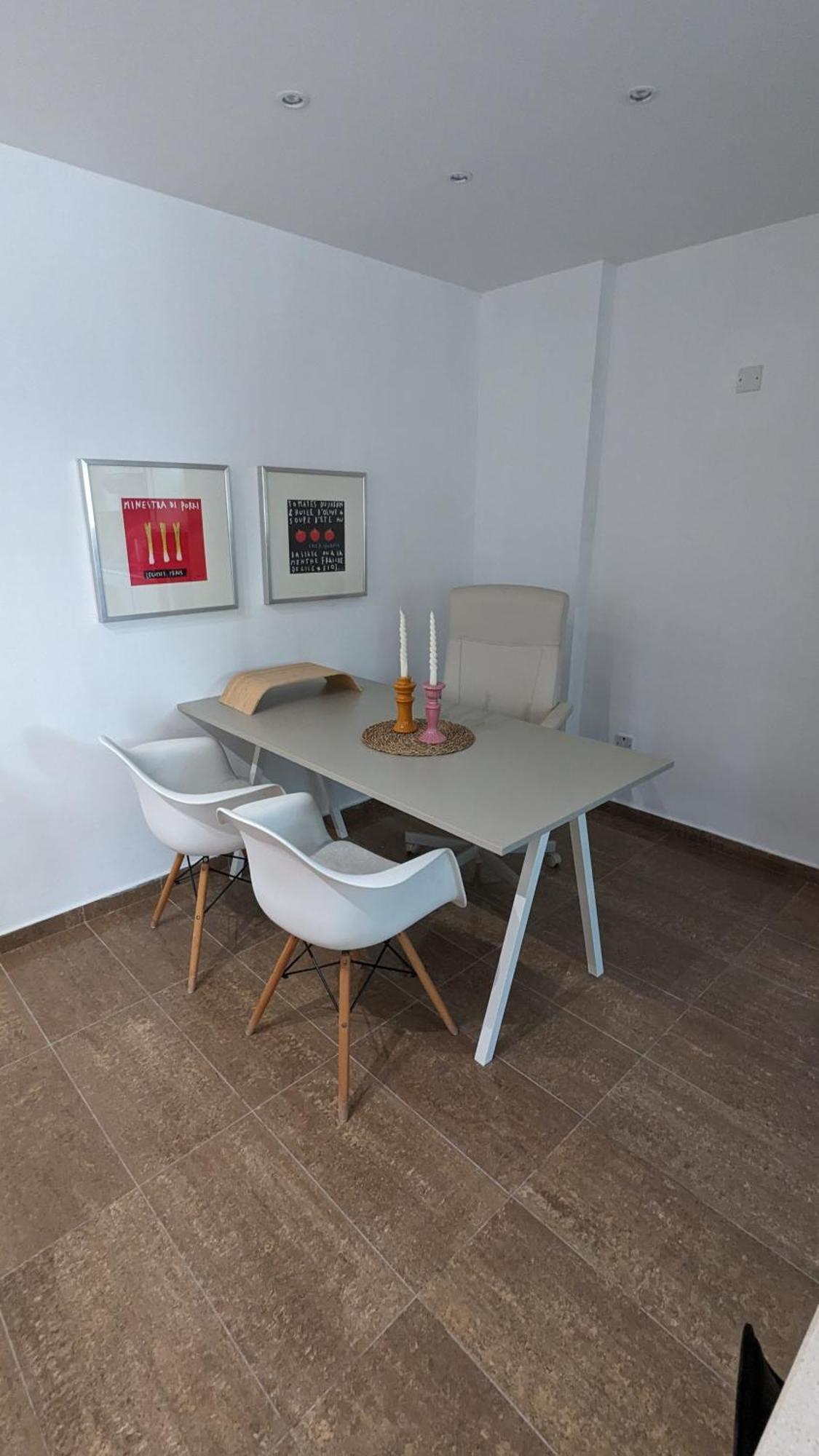 Apartment Nomad