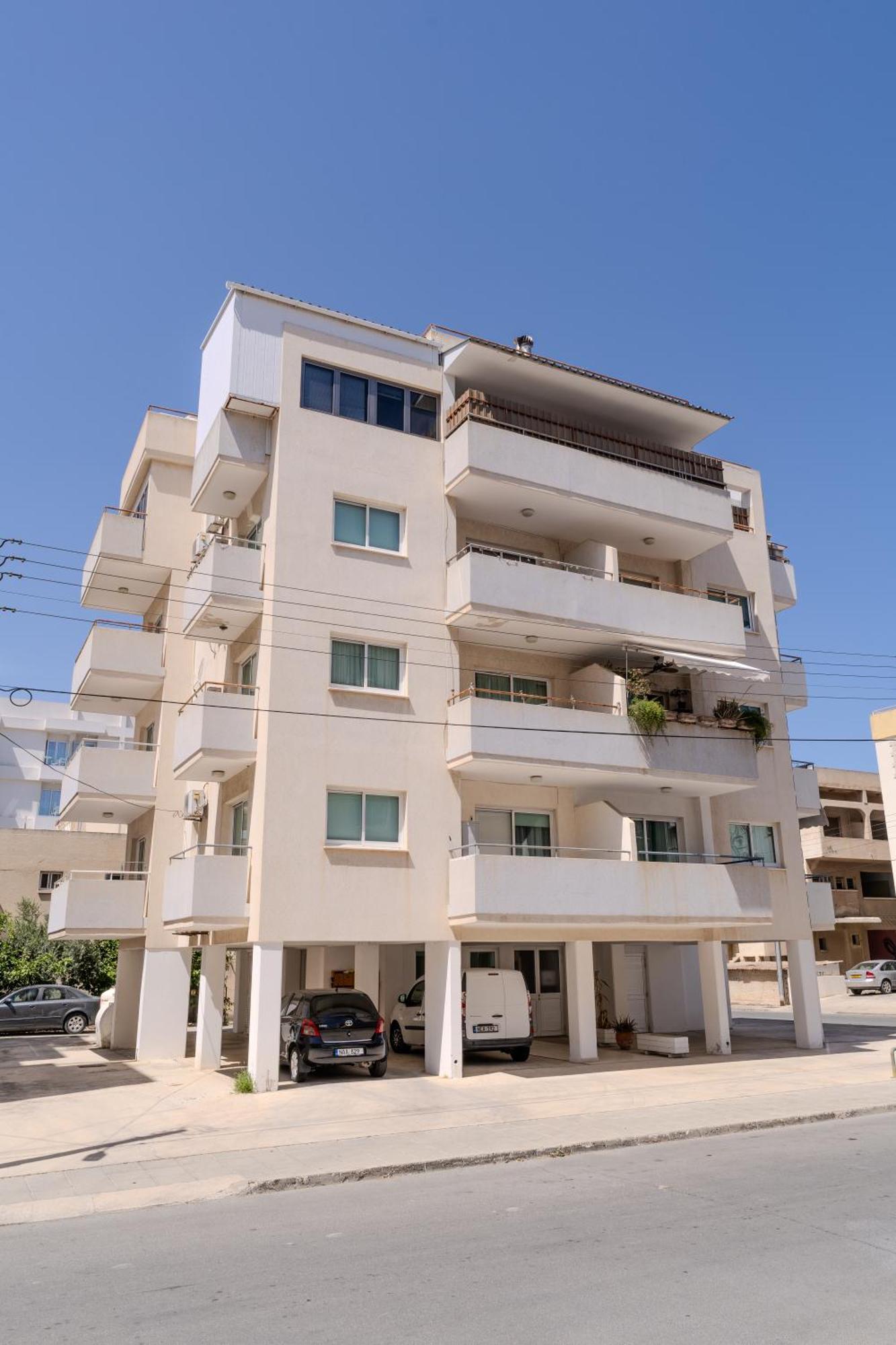 Helios Mackenzie One Bedroom Flat Larnaca