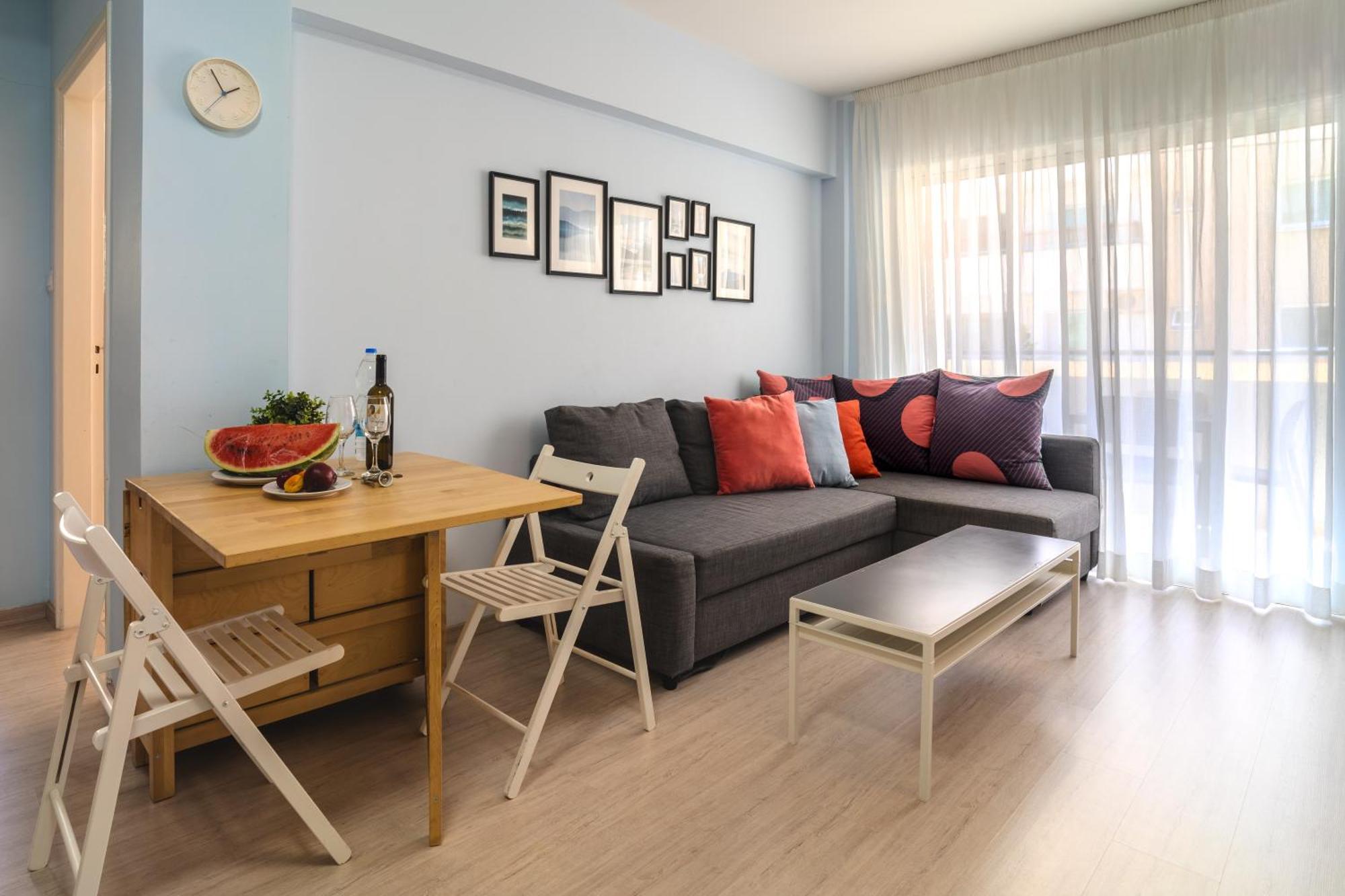 Căn hộ Helios Mackenzie One Bedroom Flat *
