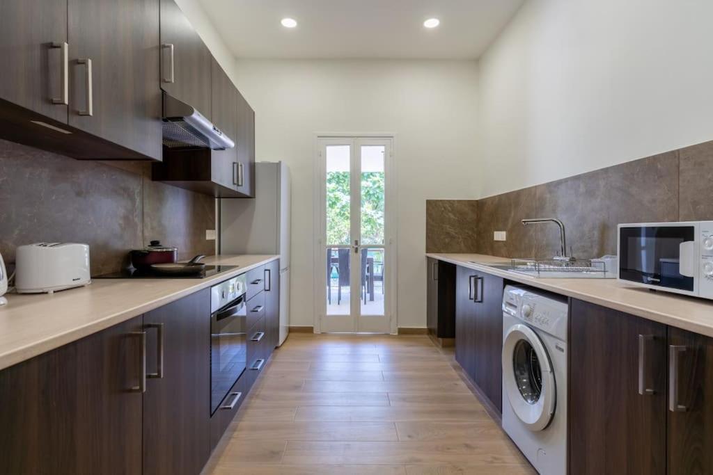 Verdant 1-bedroom In