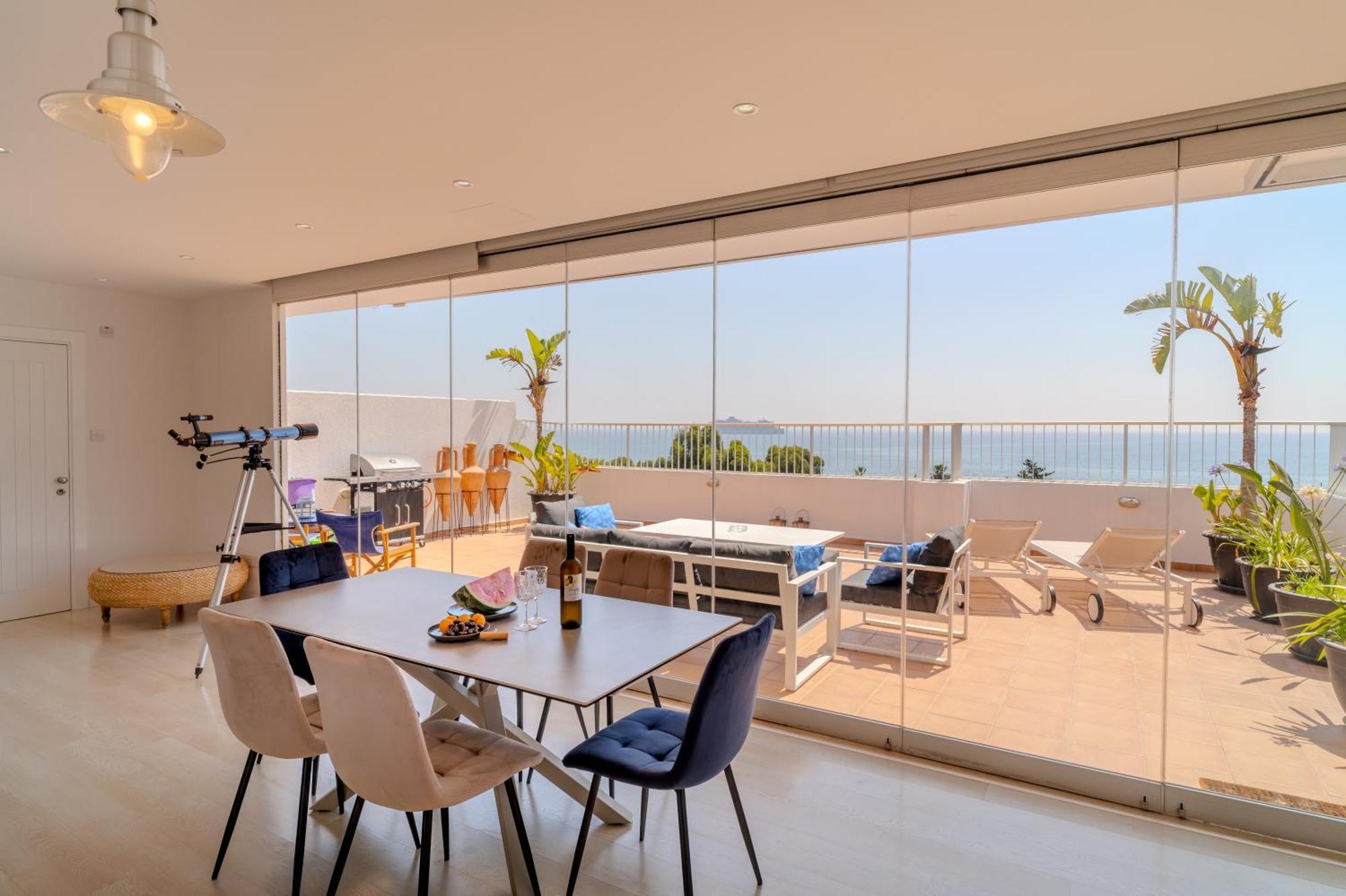 Blue Penthouse Mackenzie Larnaca