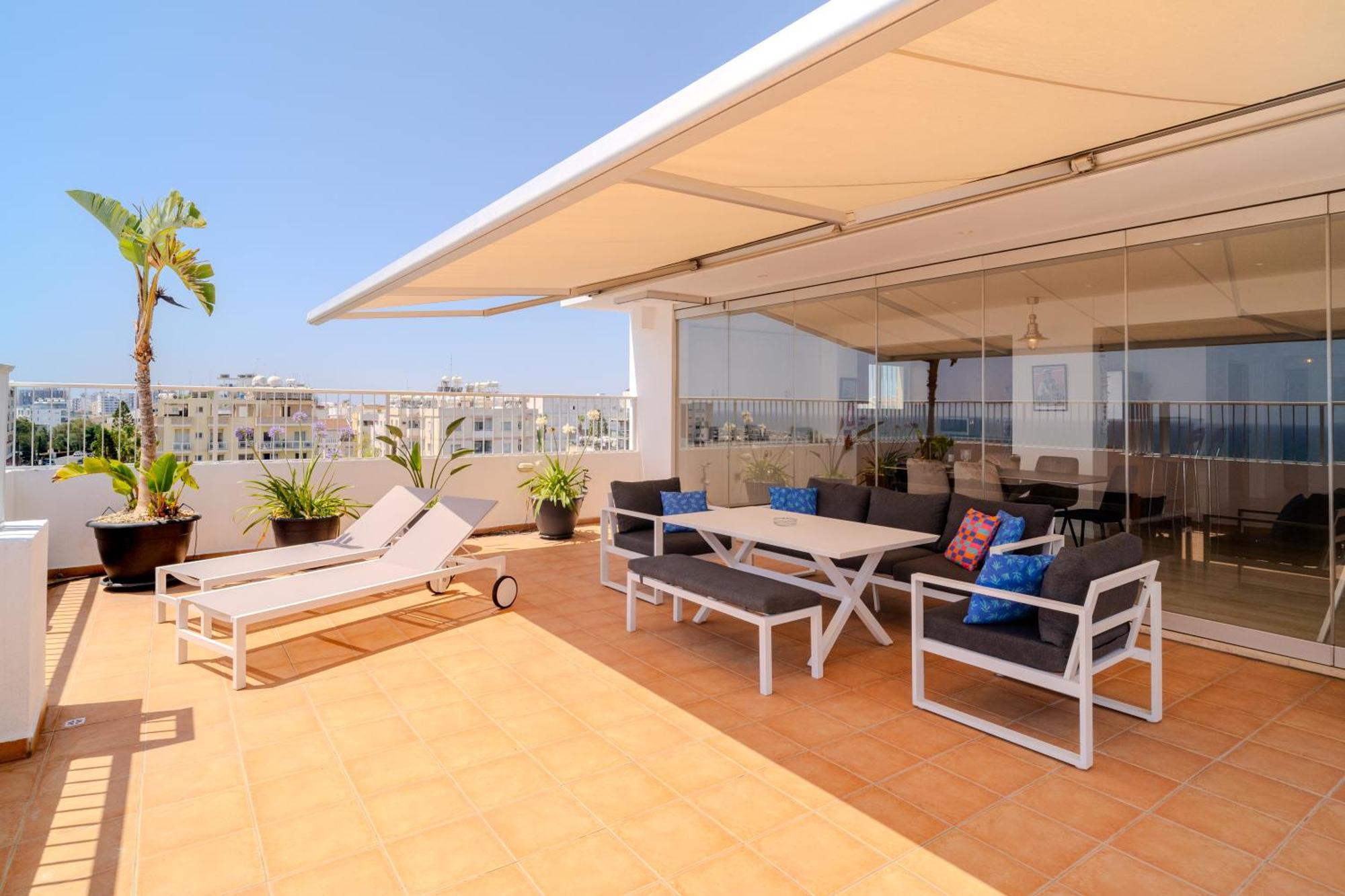 Blue Penthouse Mackenzie Larnaca