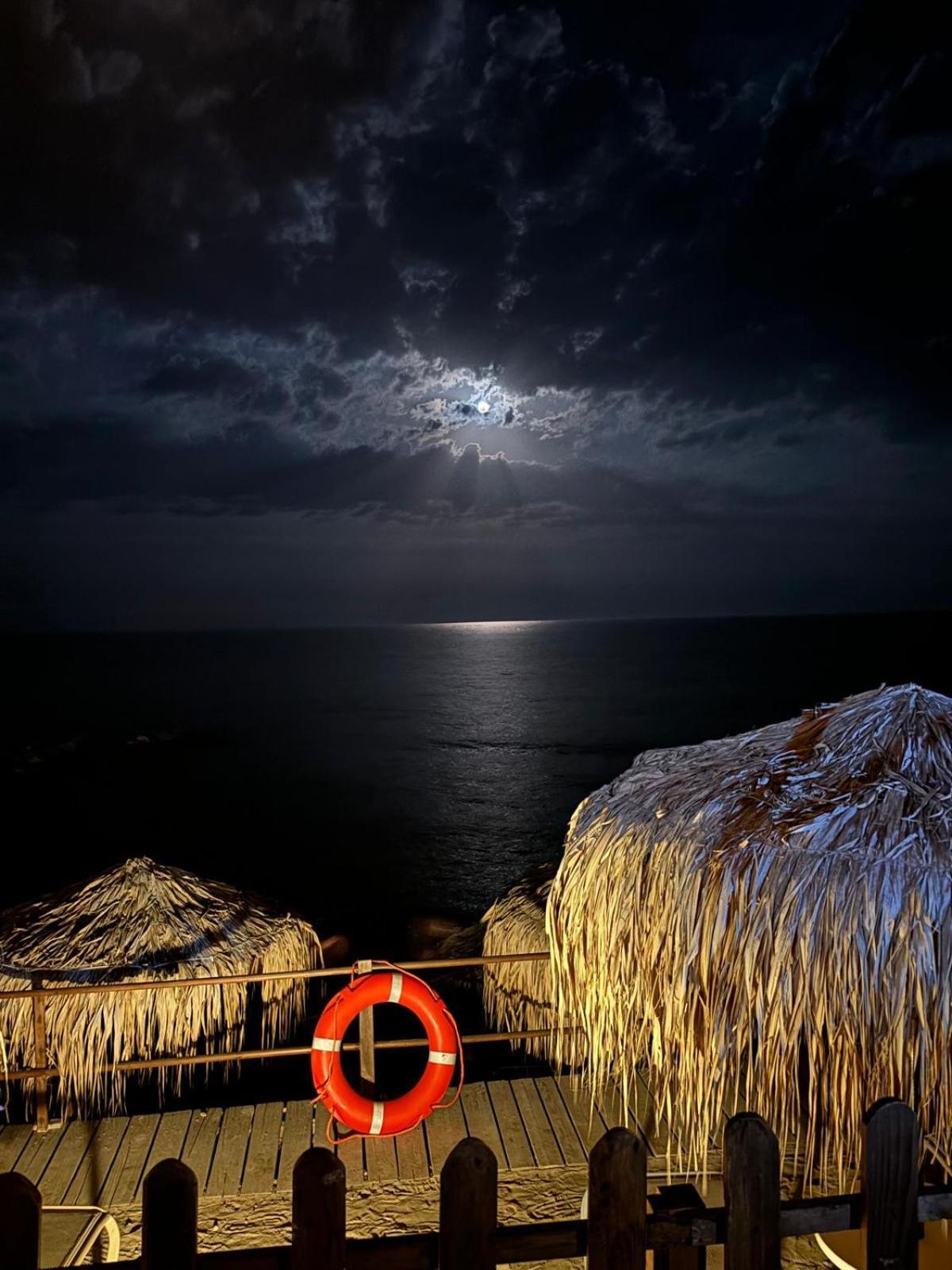 Nhà nghỉ Seaview Sanctuary House Larnaca