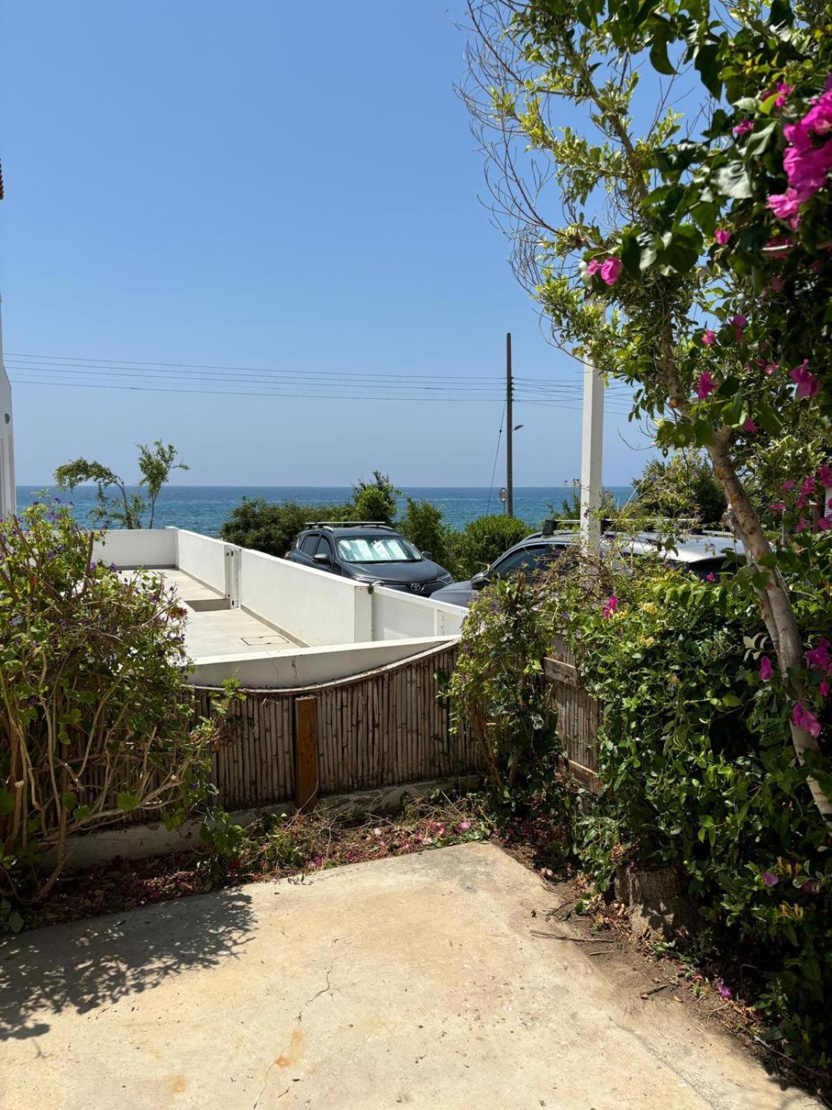 Seaview Sanctuary House *