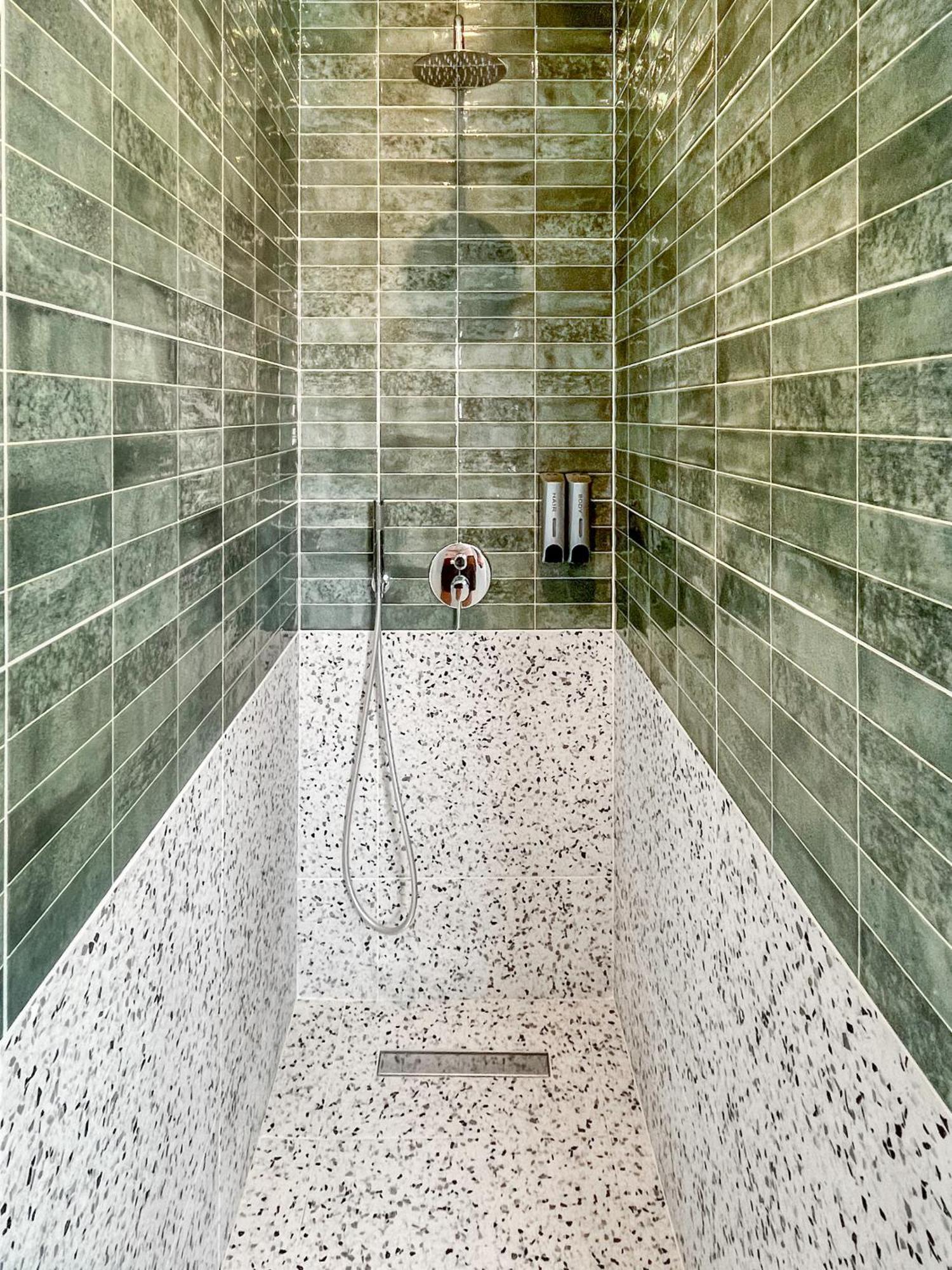 Terrazzo Style 2 Bedroom 2bathroom *