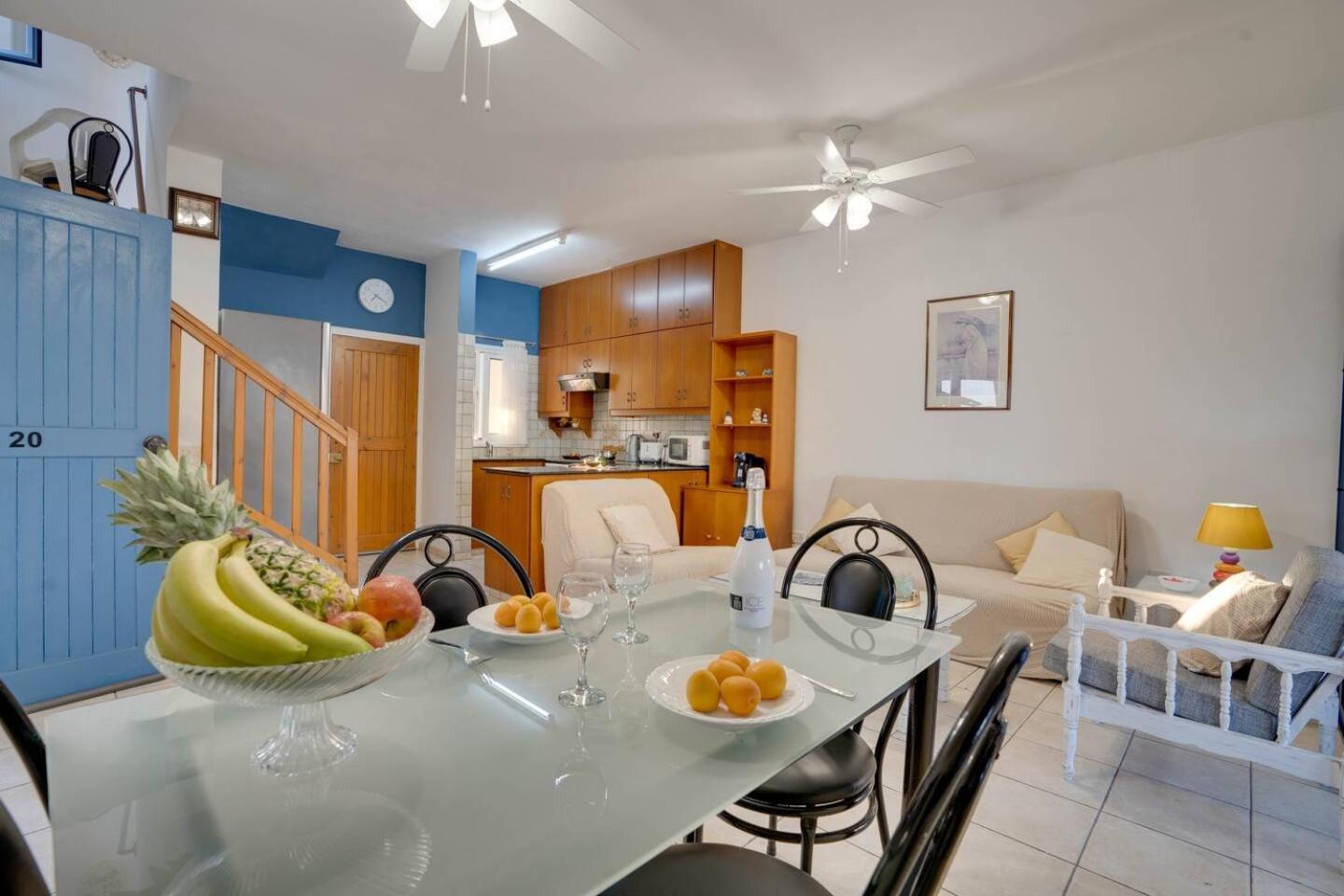 Ammos 20 Side Seaview Holiday home Larnaca