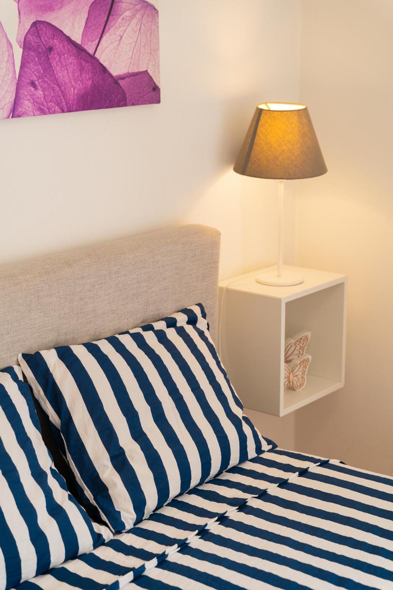 Blue Dawn Center Flat *