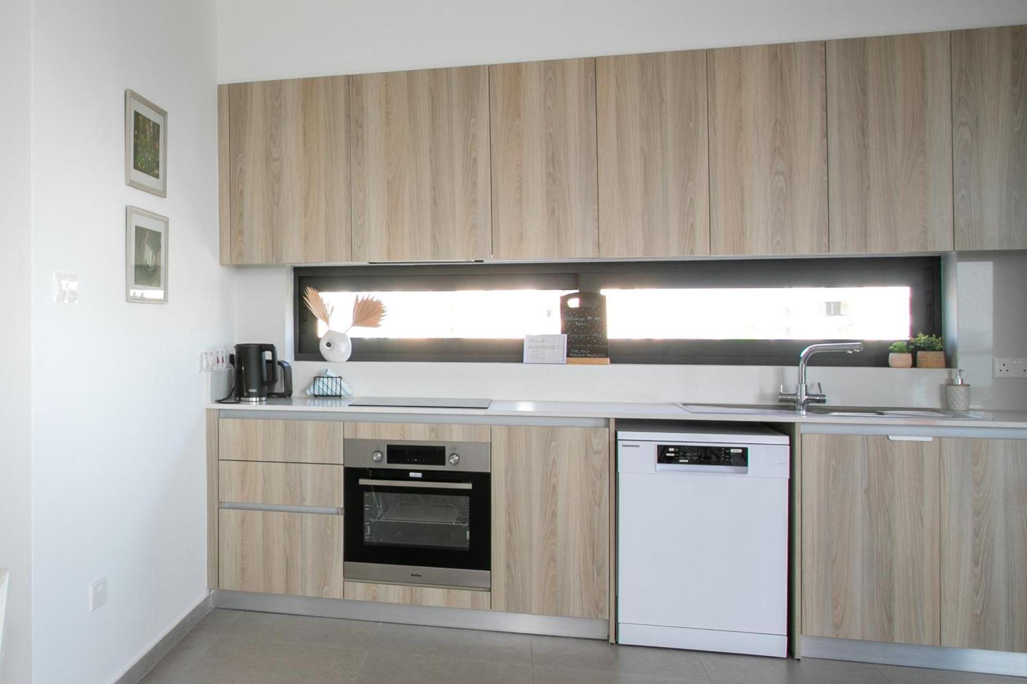 Palmove Newly Build Seaview Apartment *