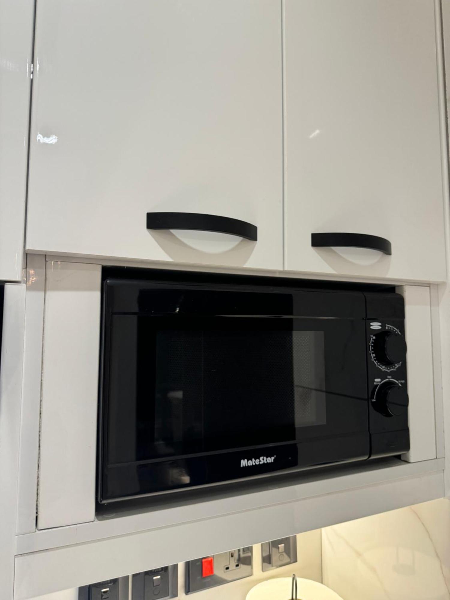 Spacious 1 Bedroom Flat In Foinikoudes! Apartment *