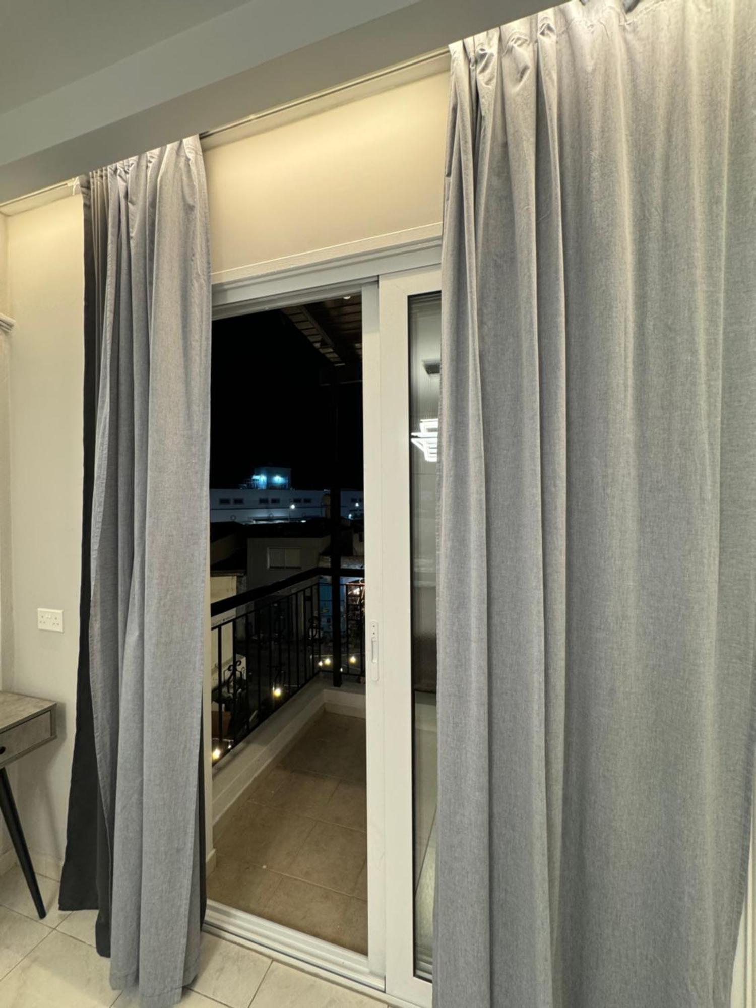 Spacious 1 Bedroom Flat In Foinikoudes! Larnaka