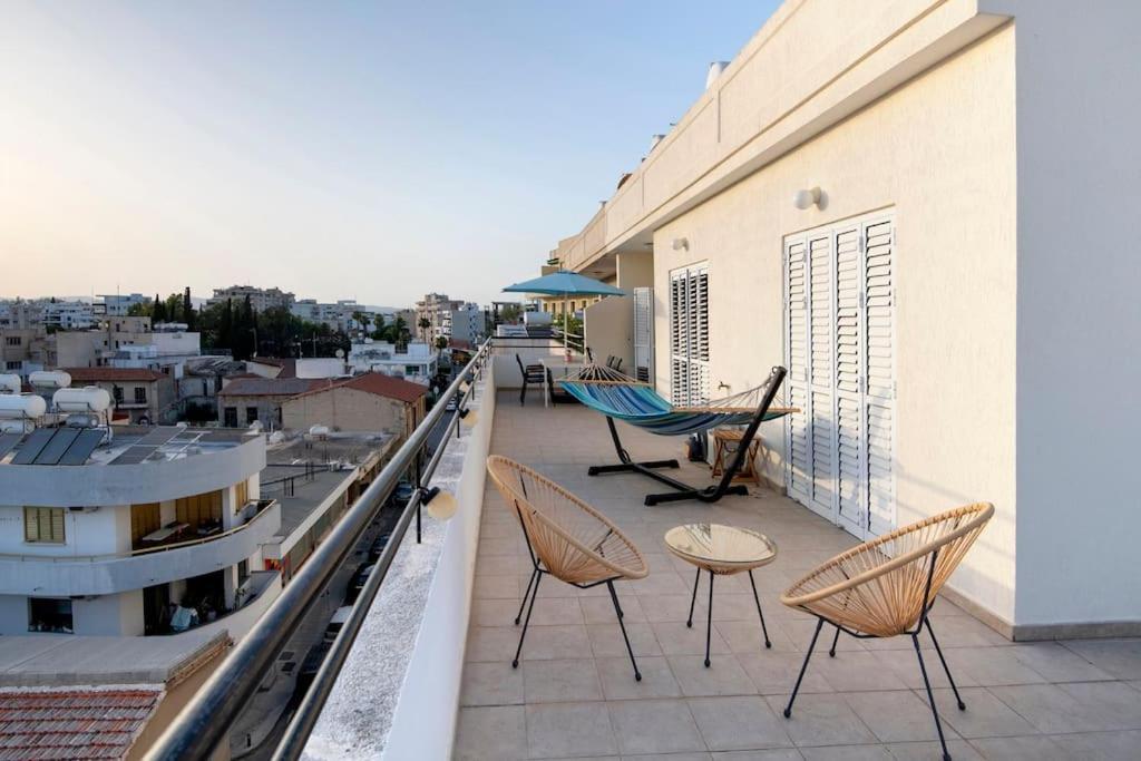 Center Floor Big Balcony 2br Close To The Larnaca