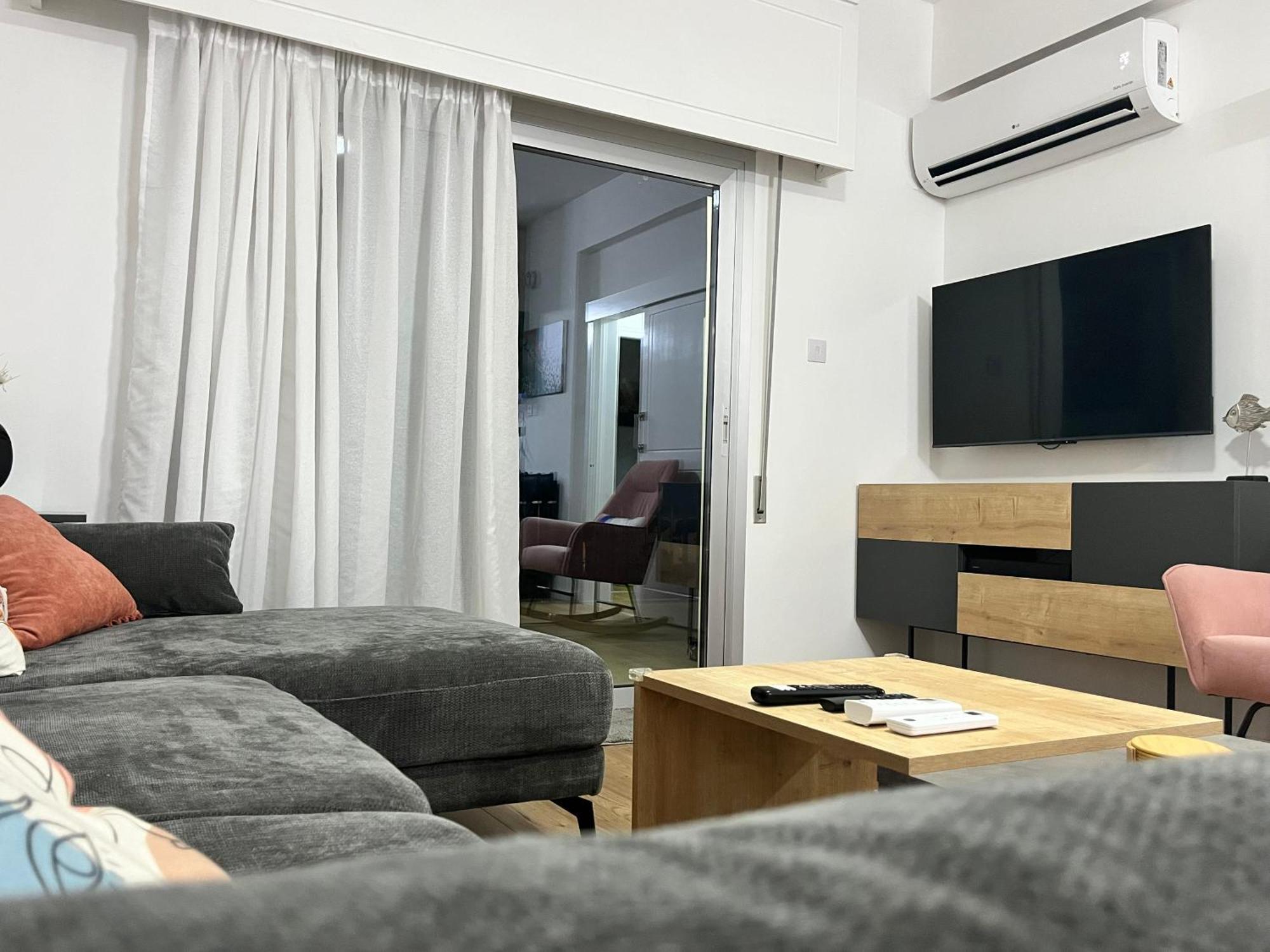 Modern Near Mckenzie Apartment Larnaca