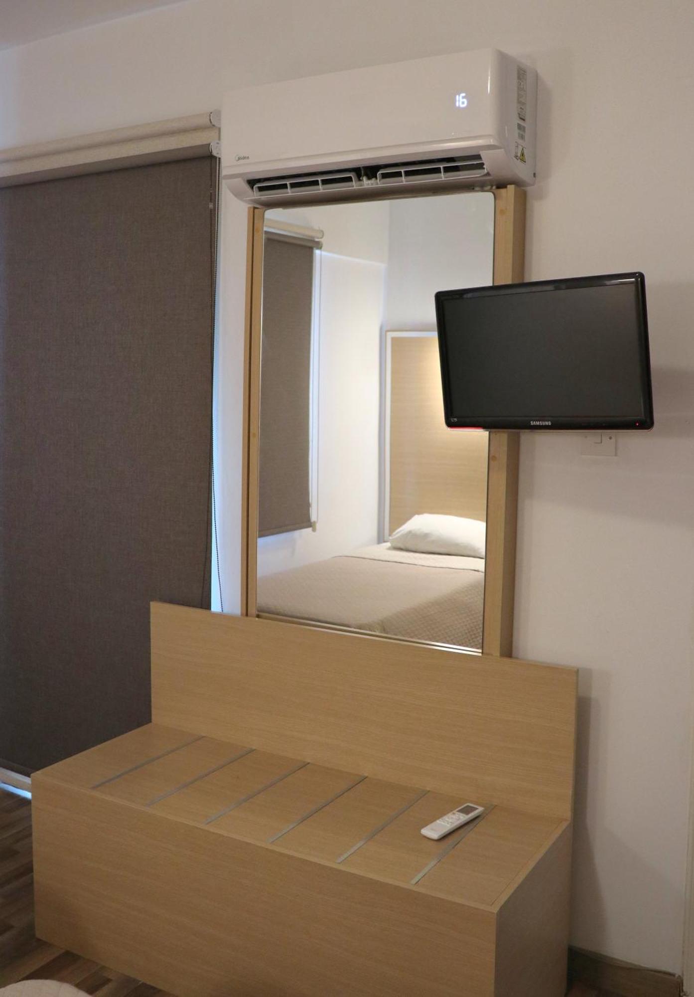 Aparthotel Layiotis
