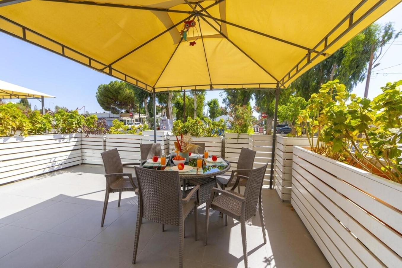 Apartment Atlantis 50m From Makenzy Seafront *