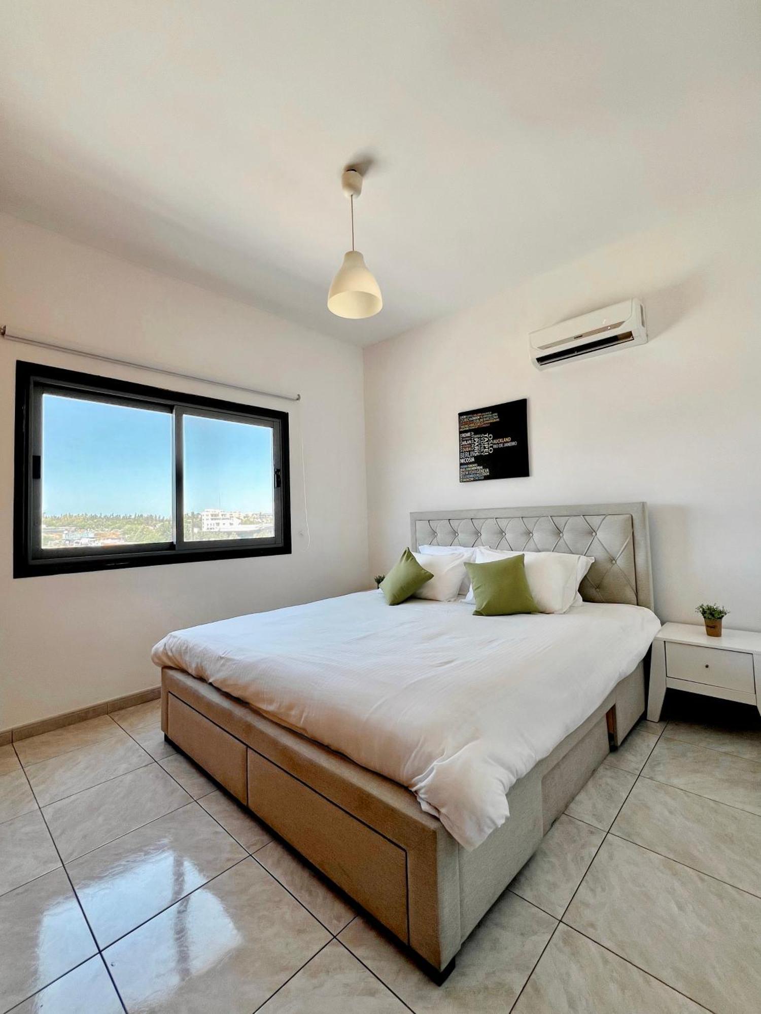 Apartment Mackenzie Lara 201 Larnaca