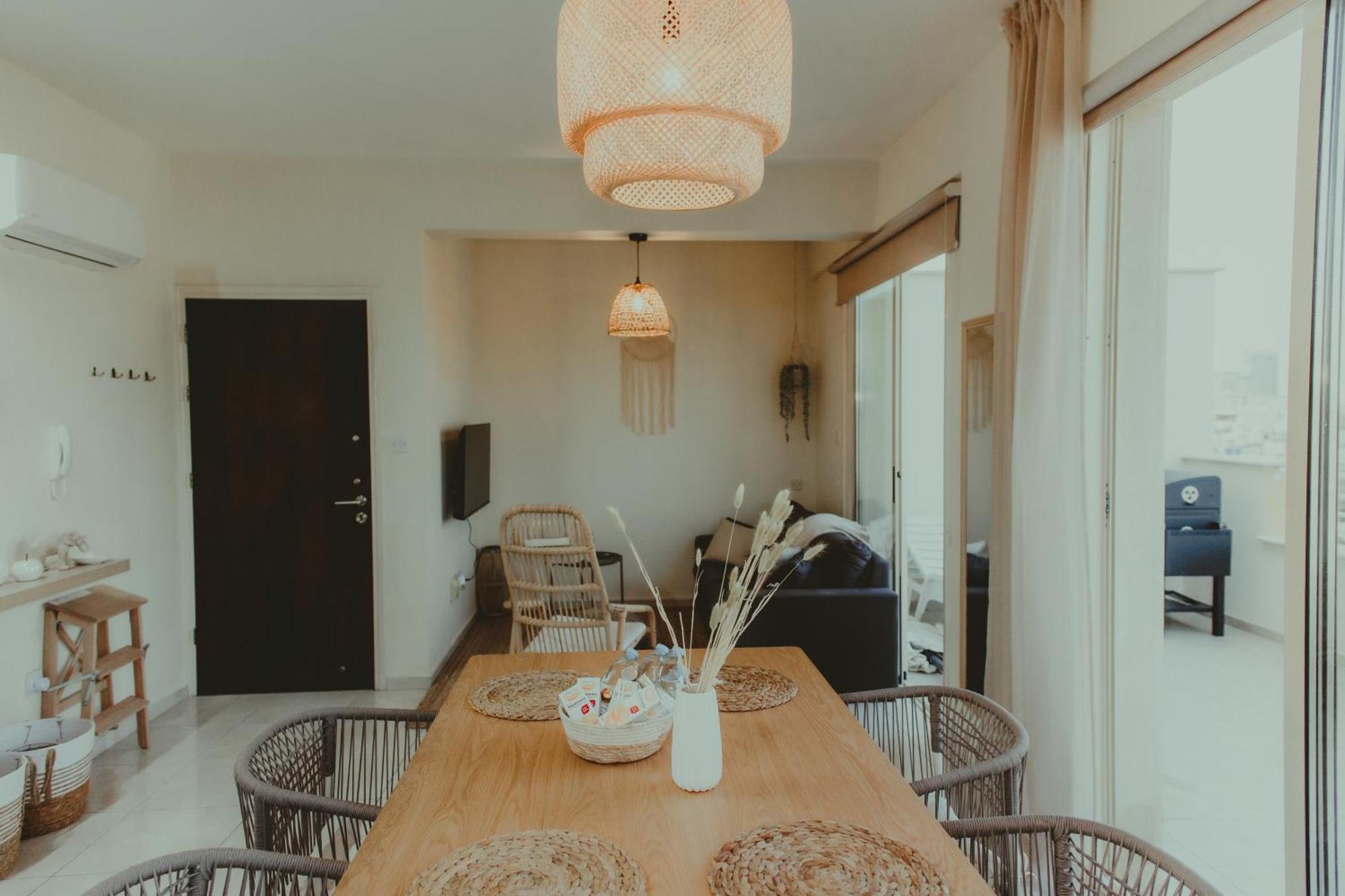 Apartment Palm View With Private Rooftop Larnaca
