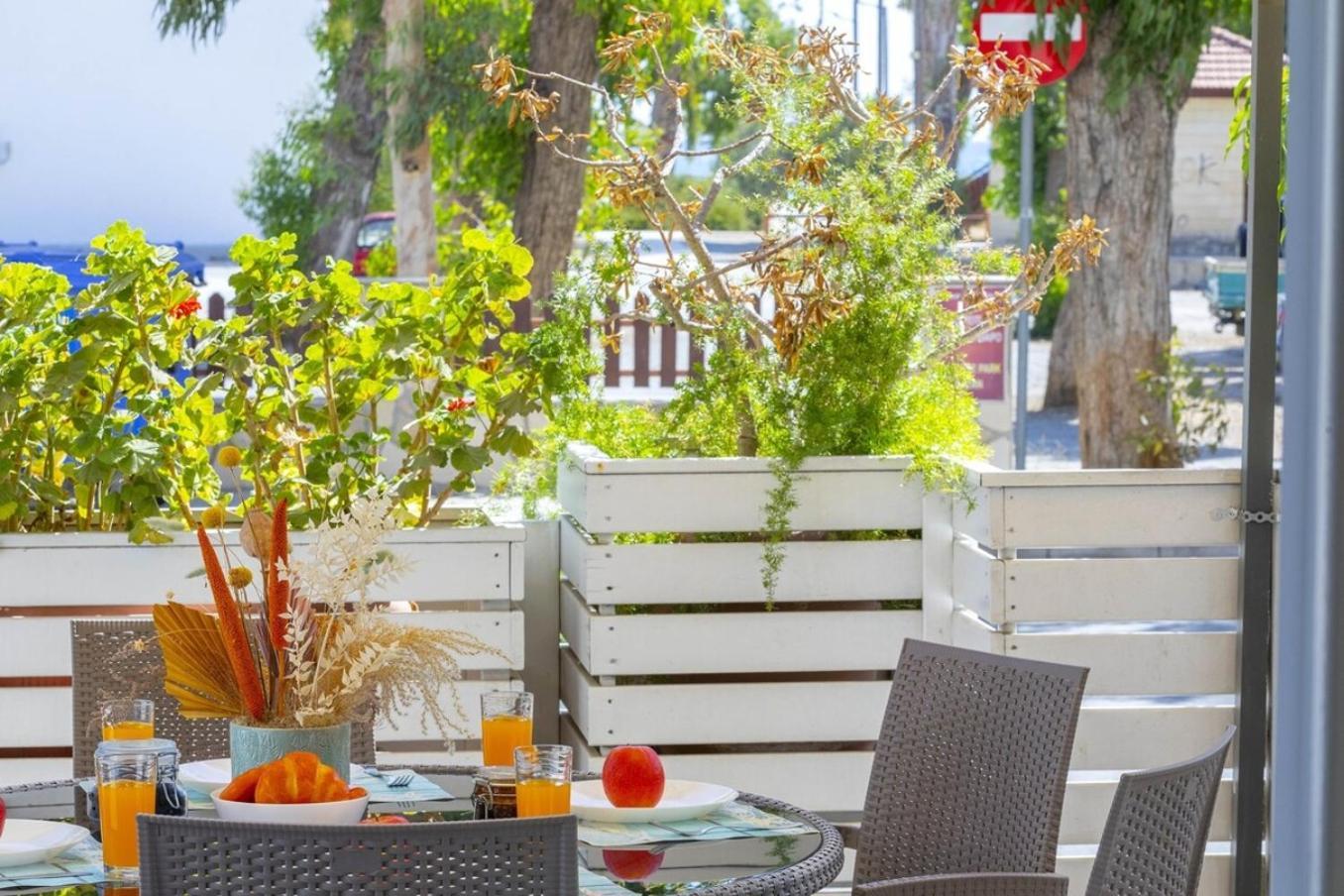 Apartment Atlantis 50m From Makenzy Seafront Larnaka