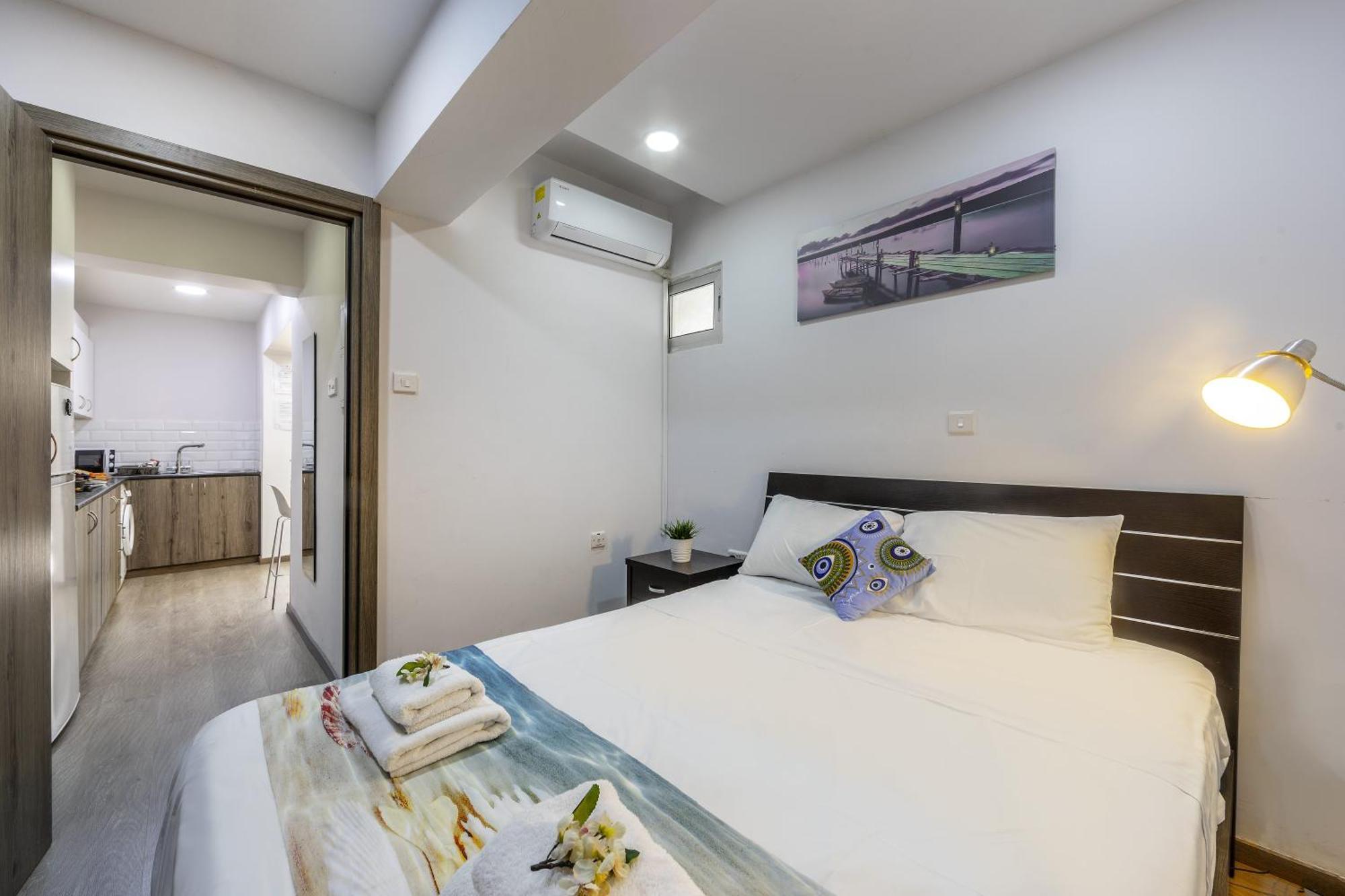 Atlantis 50m From Makenzy Seafront