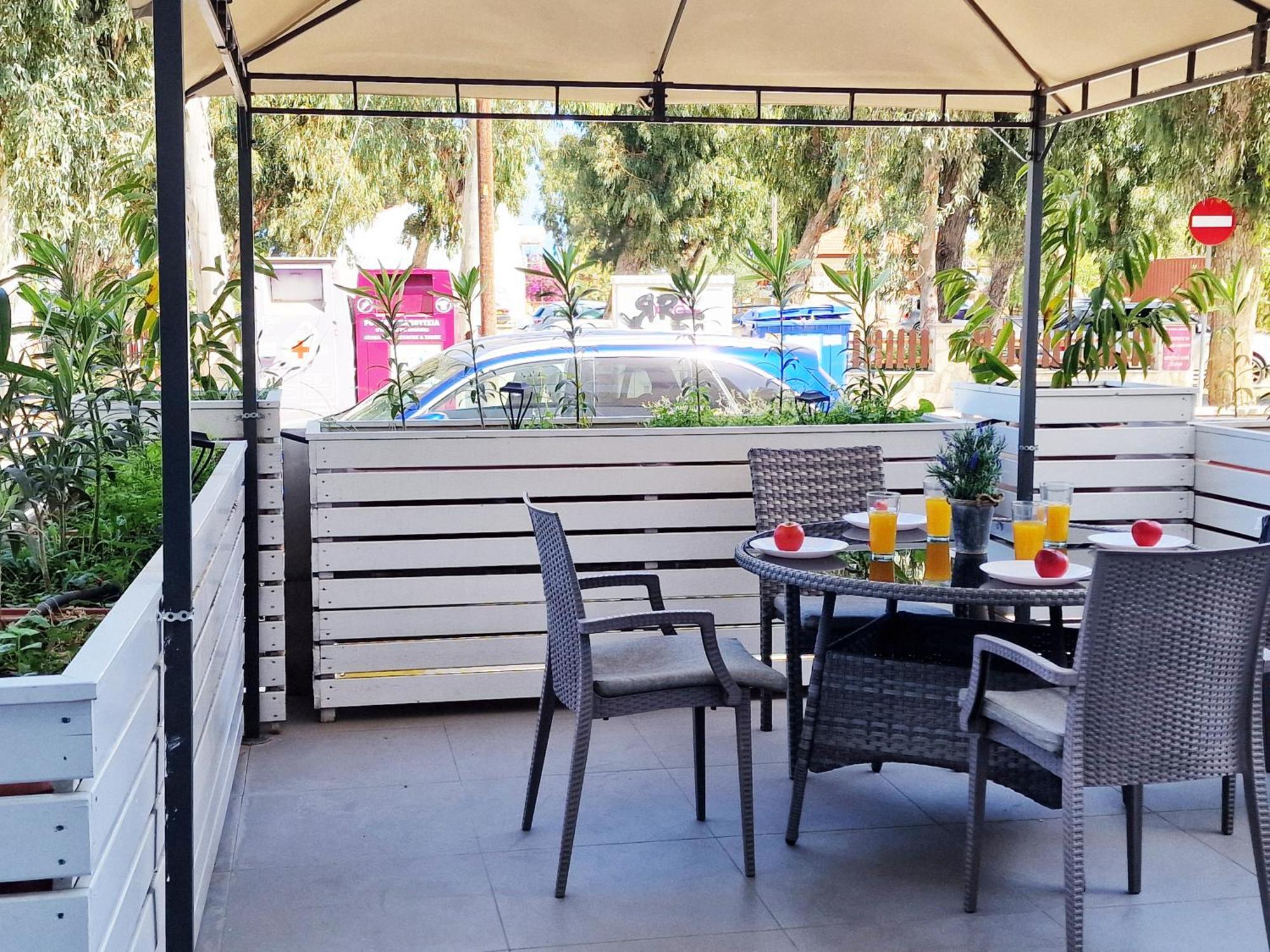 Apartment Atlantis 50m From Makenzy Seafront *