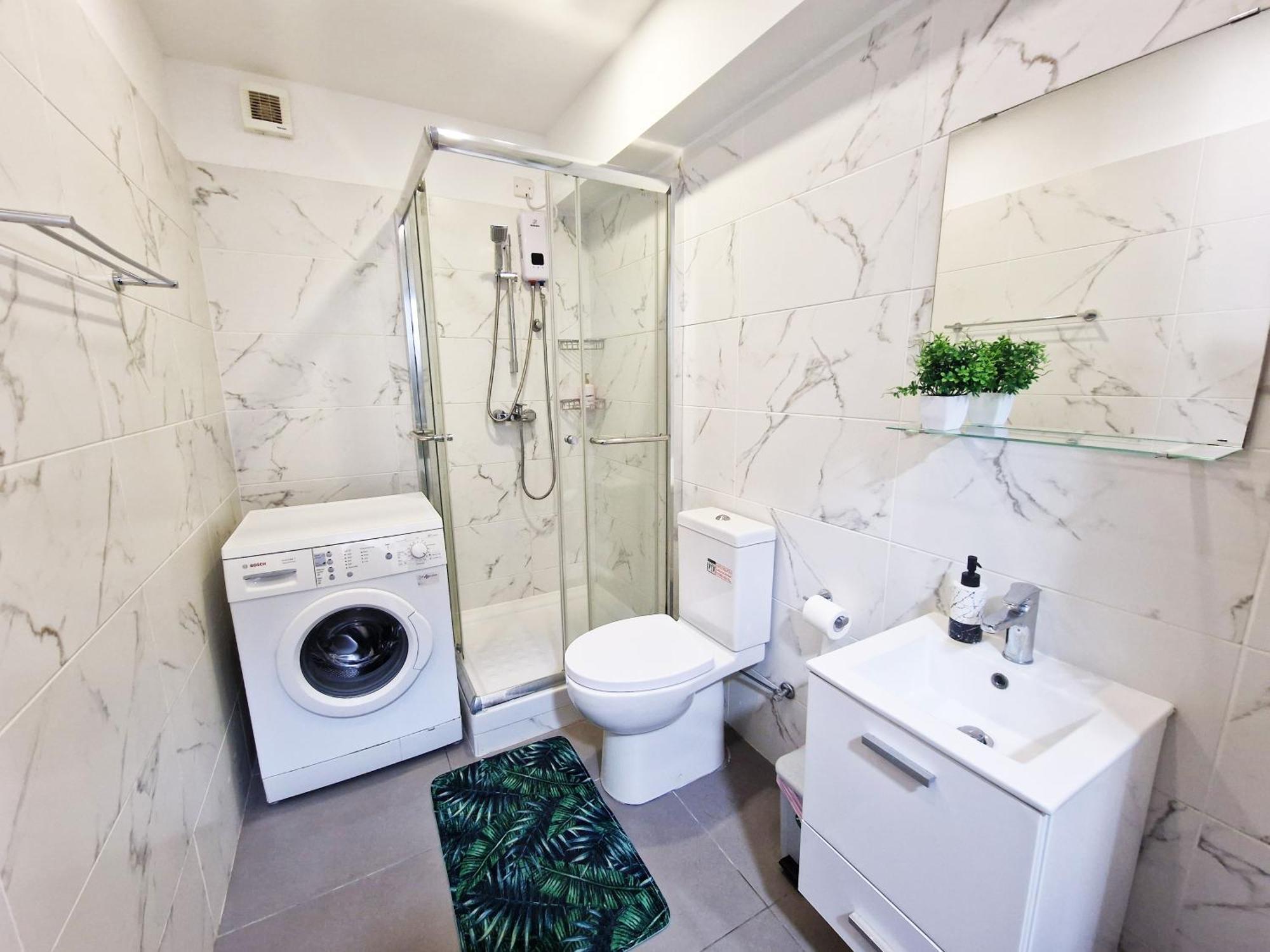 Atlantis 50m From Makenzy Seafront * Larnaka