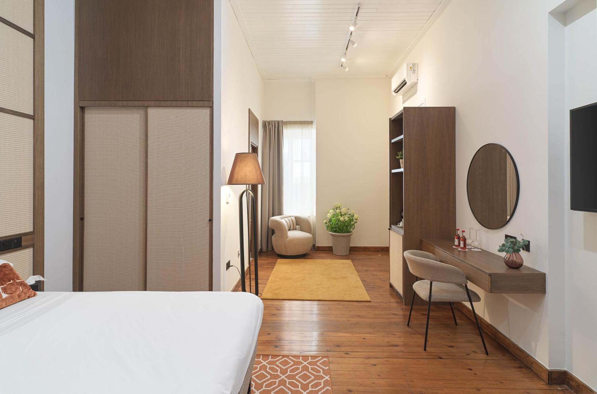 Leonardo Boutique 4* Lárnaca