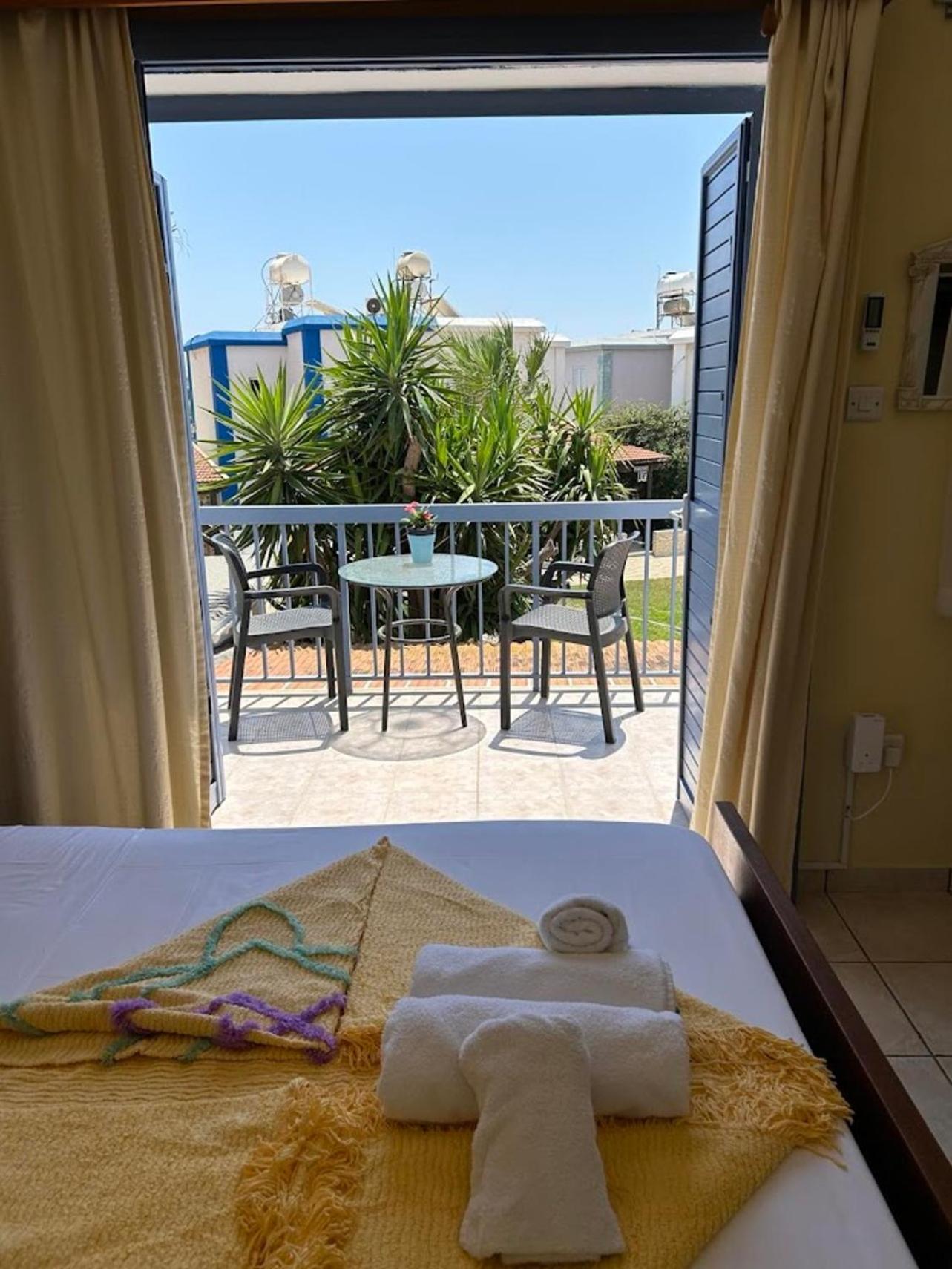 Ammos 20 Side Seaview Larnaca