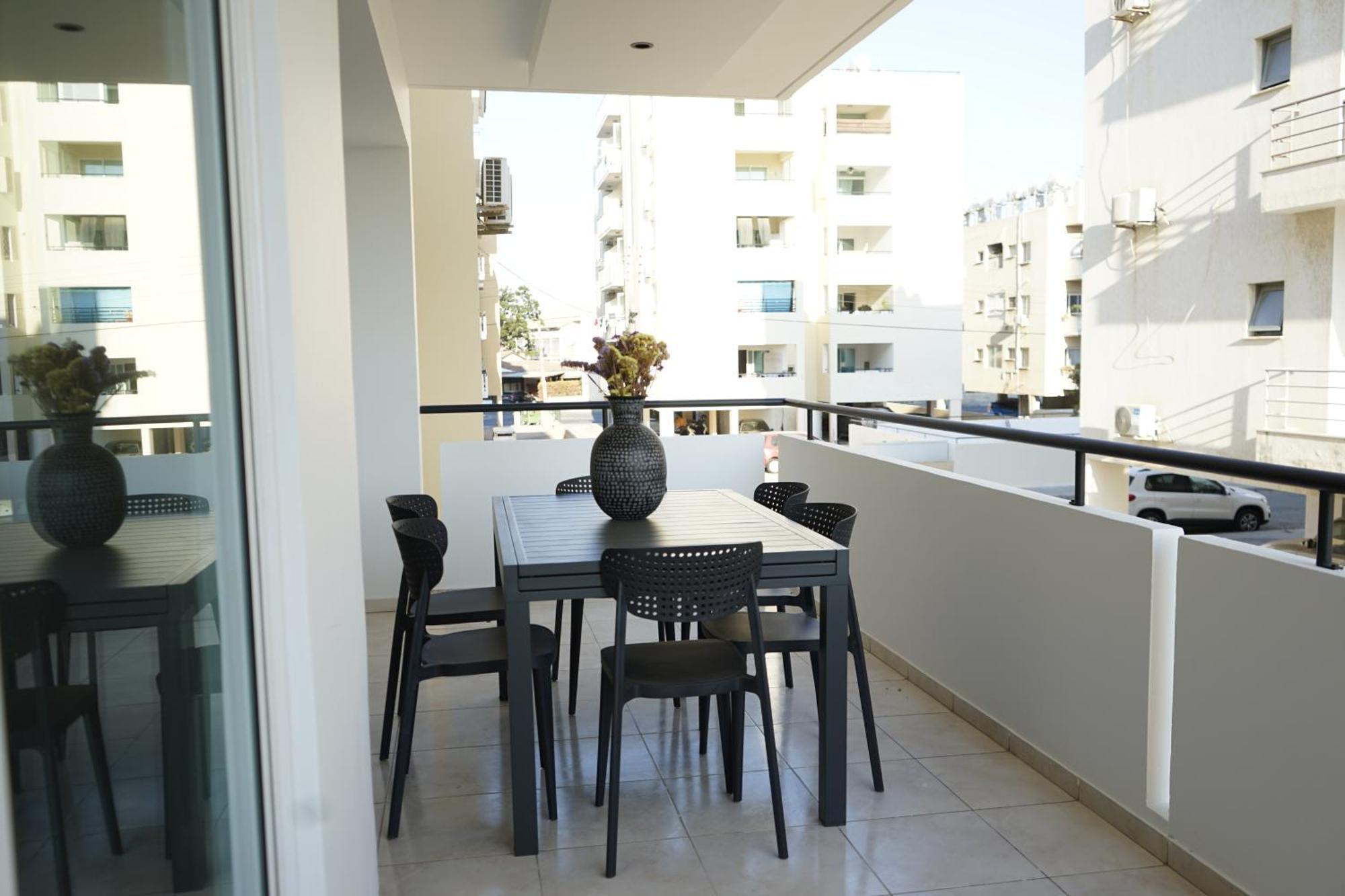 Apartment Mackenzie Boutique With Pool *