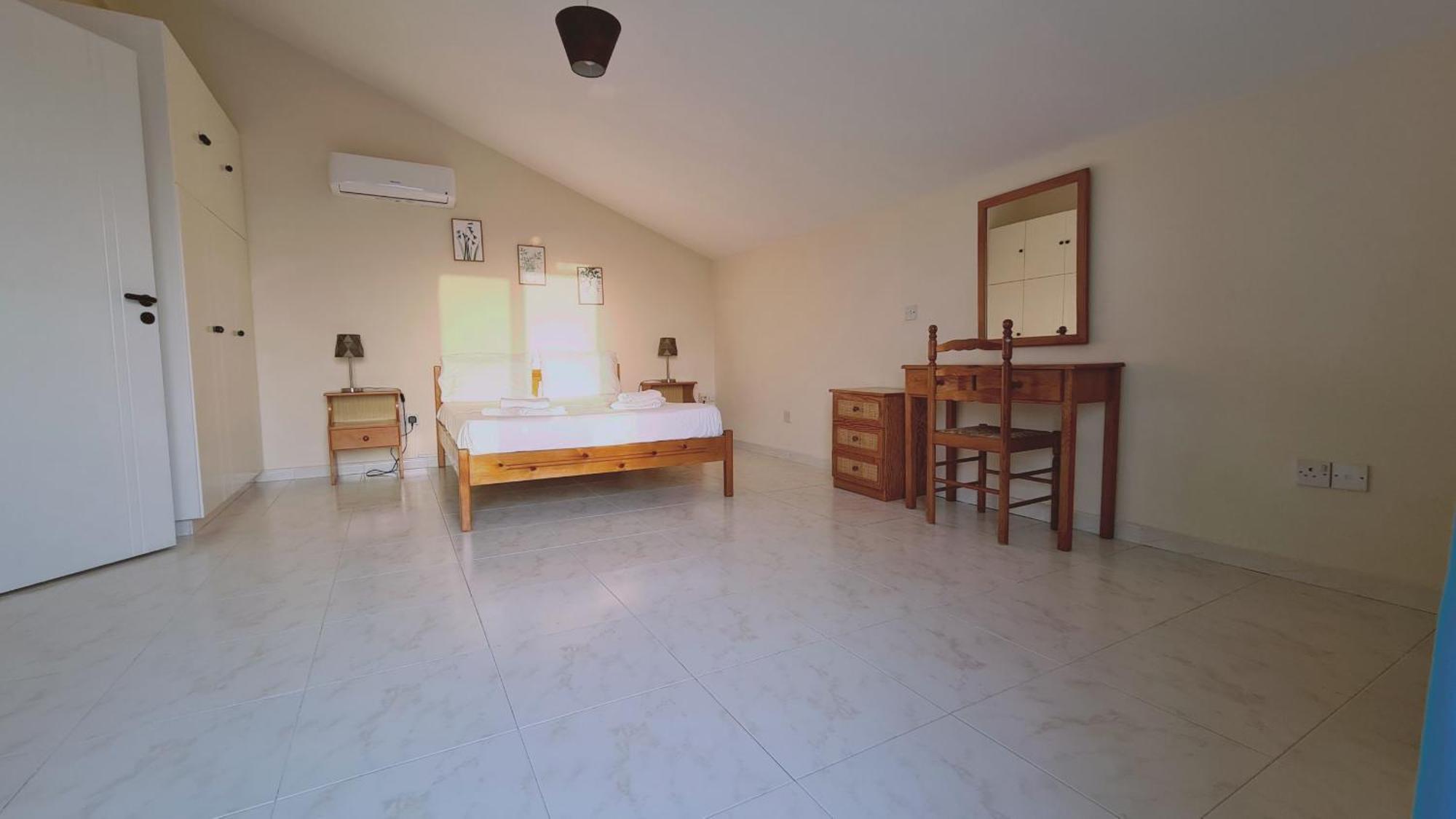 Sea And Salt Lake Panoramic View Apt * Larnaca