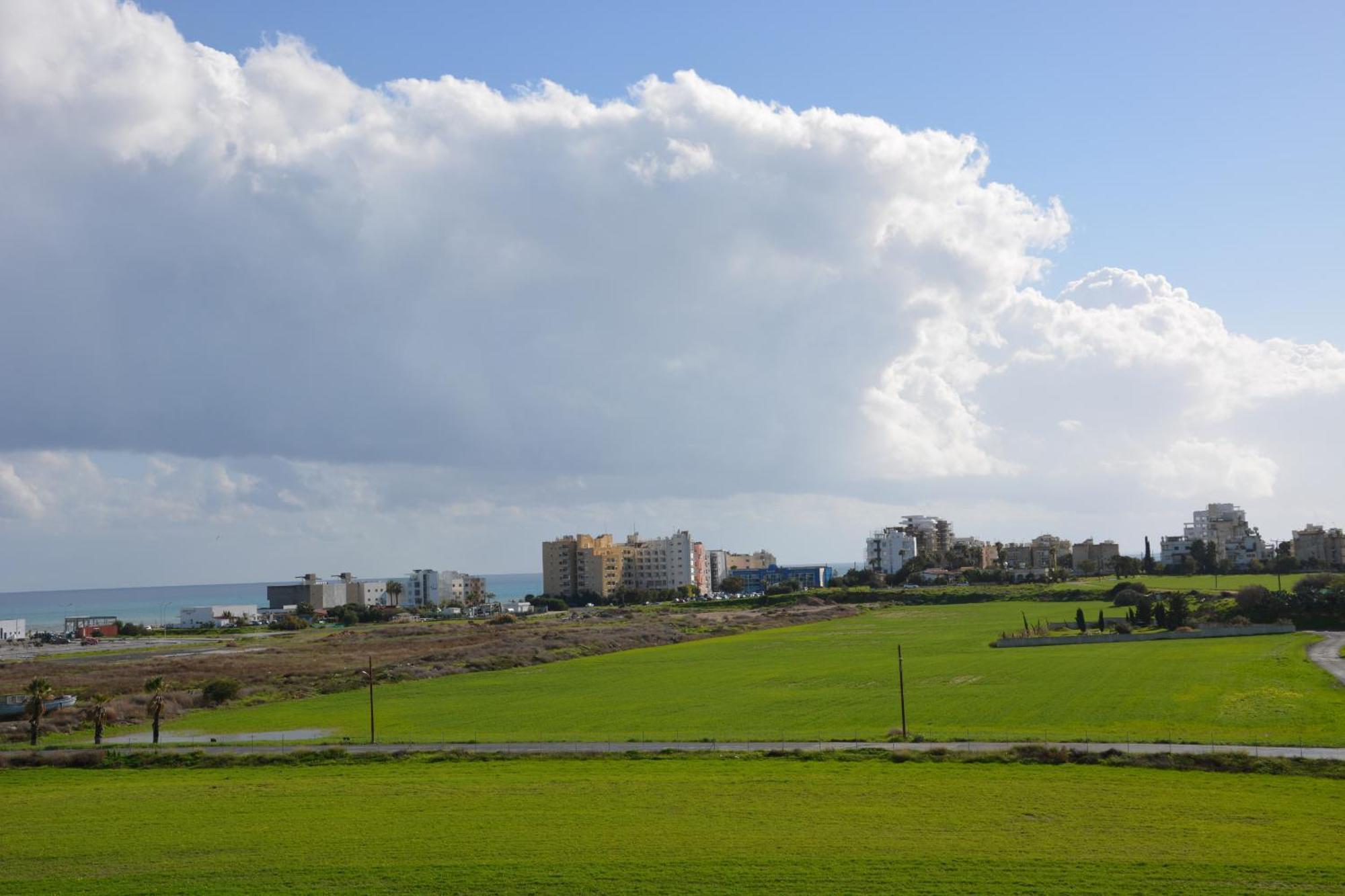 Sea And Salt Lake Panoramic View Apt Larnaca