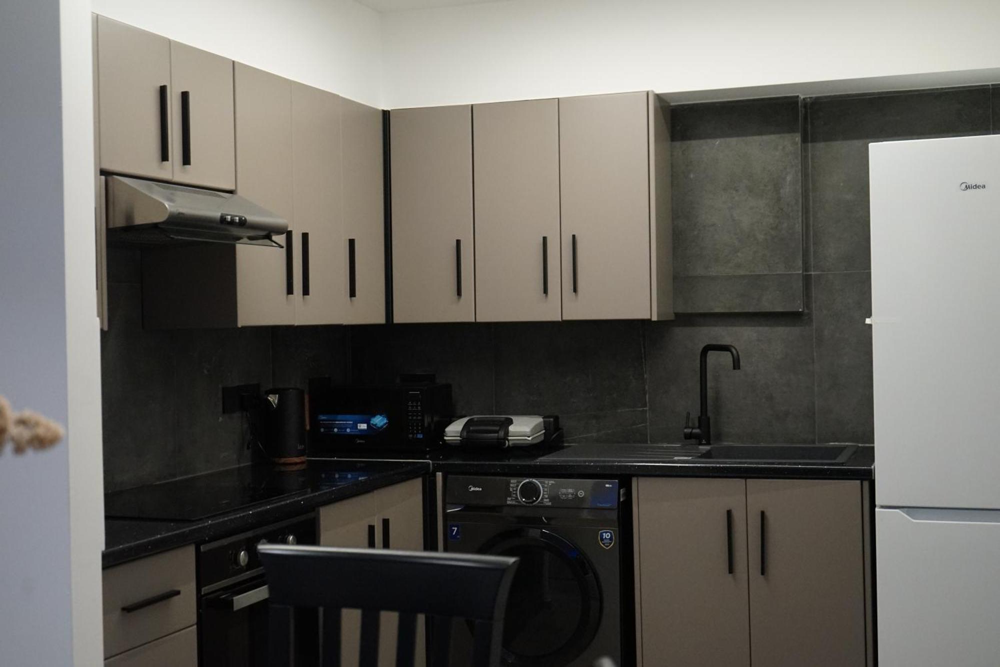 Apartment Mackenzie Boutique With Pool Larnaca