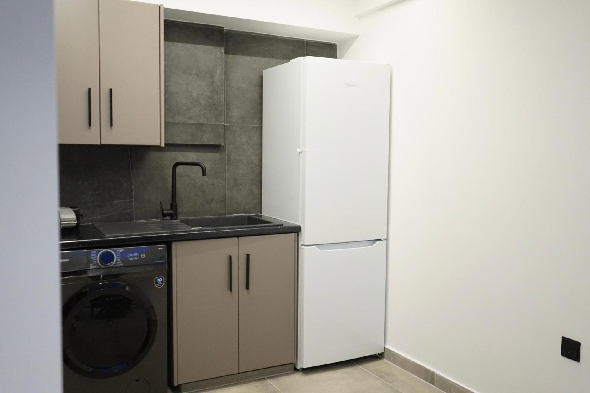 Apartment Mackenzie Boutique With Pool Larnaca