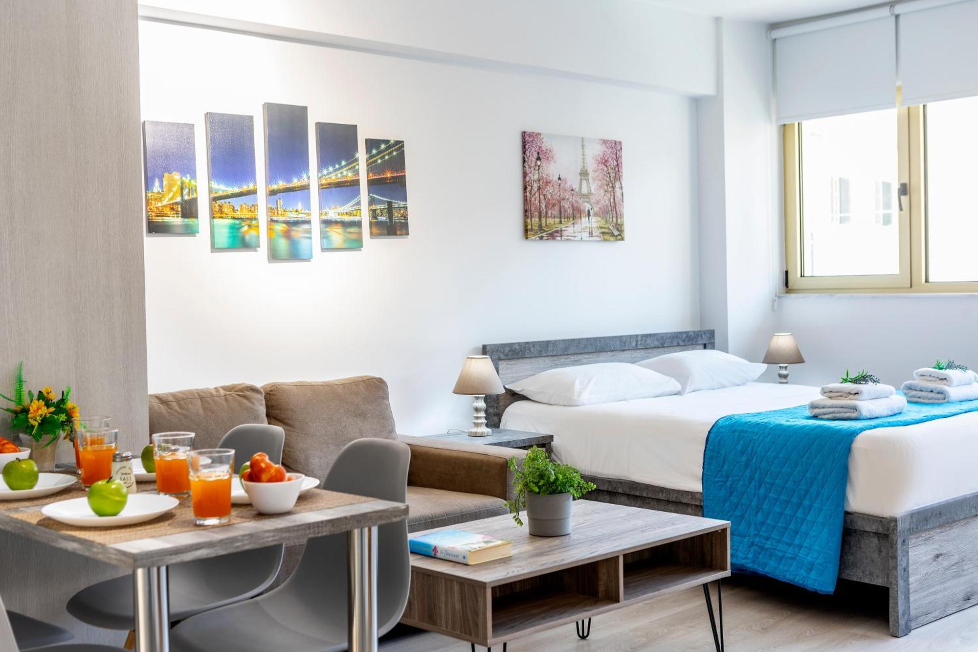 C-premium Apts 100m From And Centre Căn hộ *