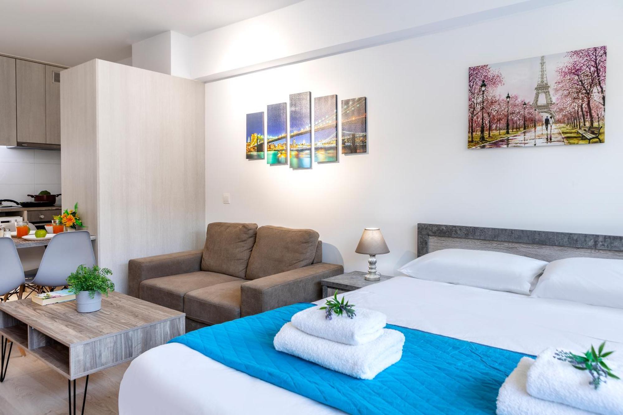 C-premium Apts 100m From And Centre Căn hộ *