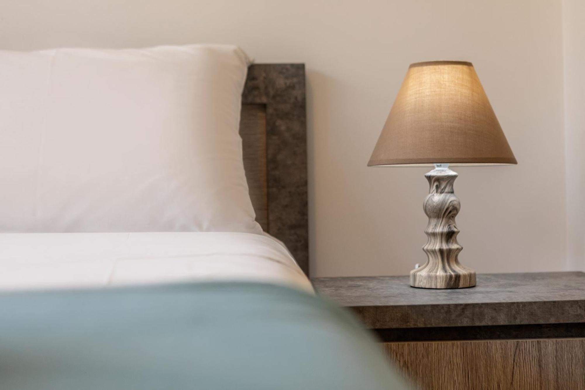 C-premium Apts 100m From And Centre * Larnaca