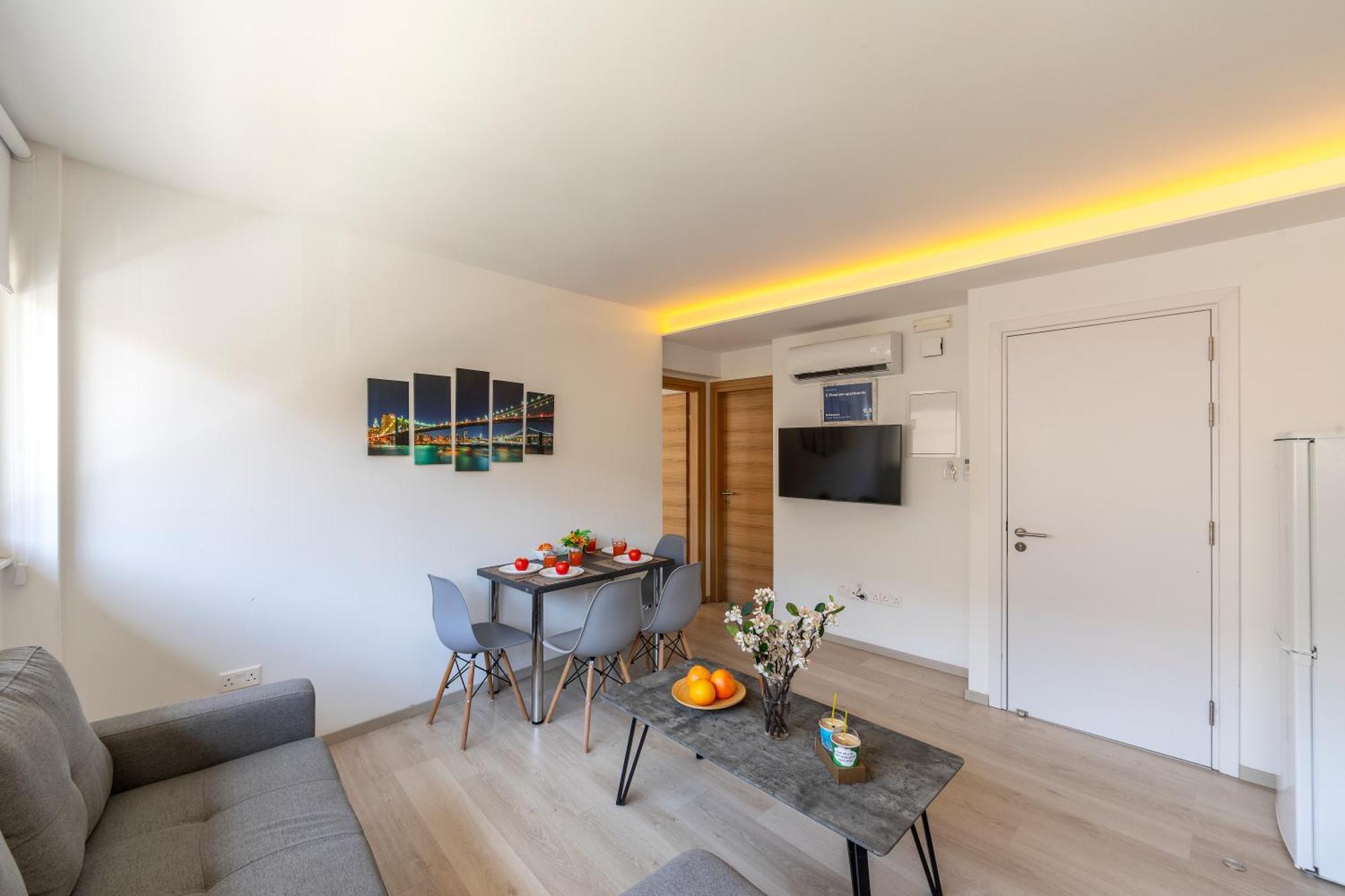 C-premium Apts 100m From And Centre Căn hộ *