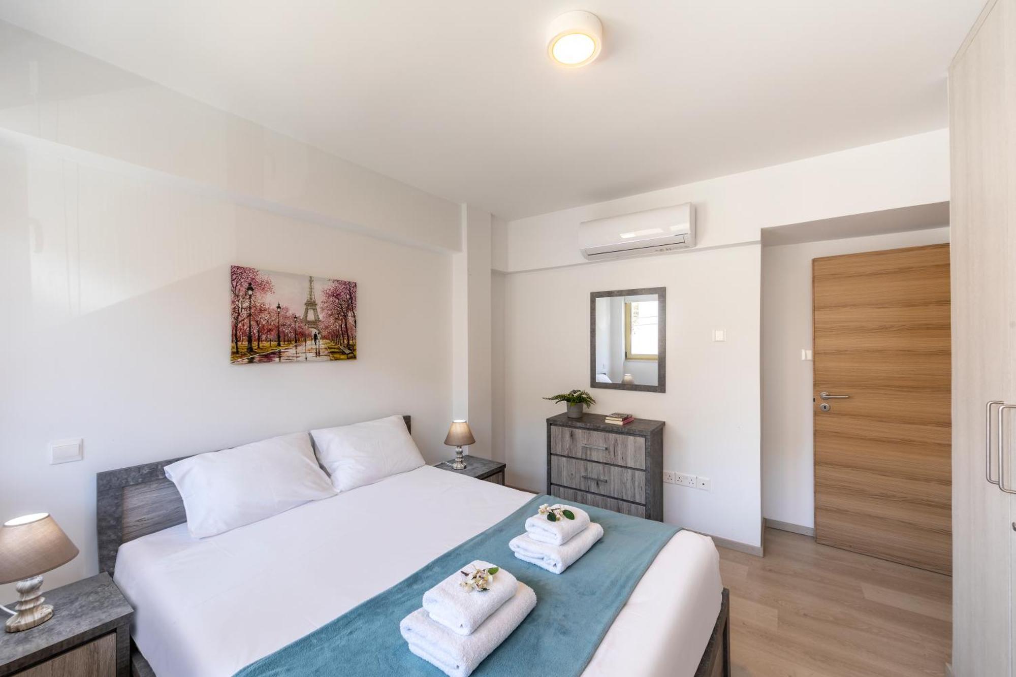 Căn hộ C-premium Apts 100m From And Centre