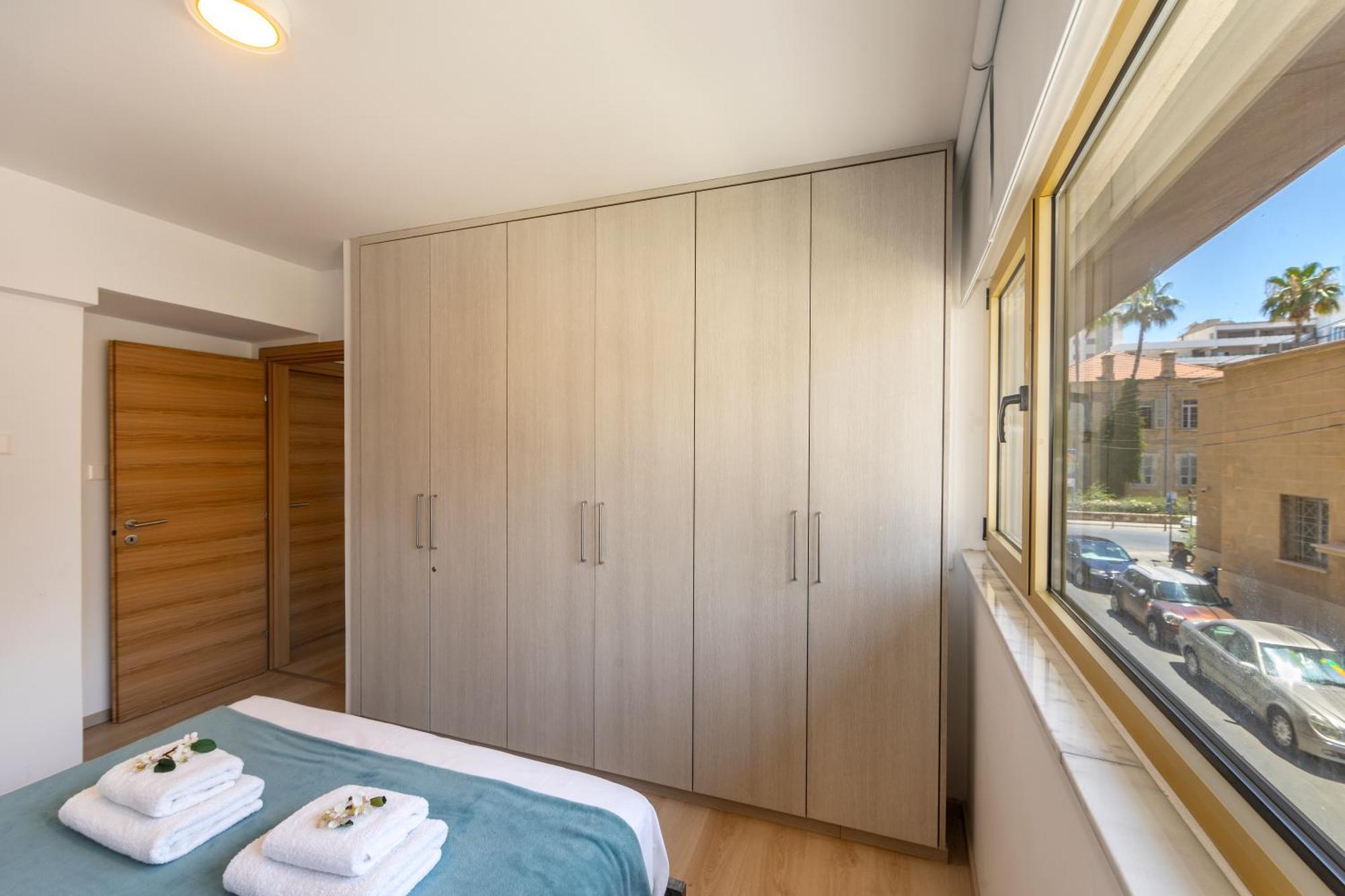 C-premium Apts 100m From And Centre Căn hộ Larnaca