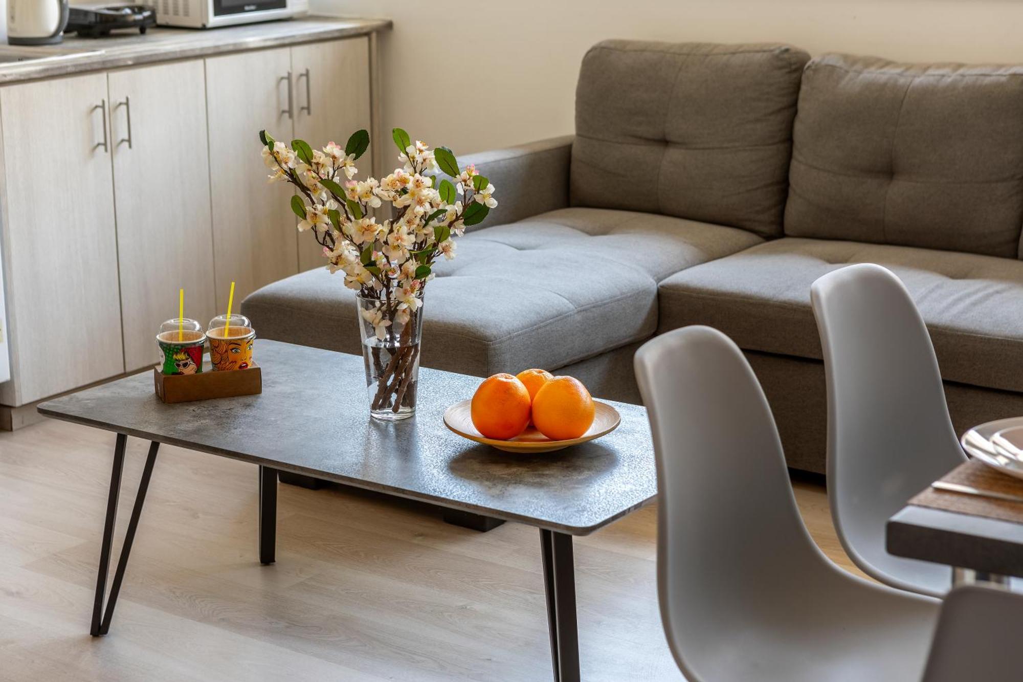 Căn hộ C-premium Apts 100m From And Centre