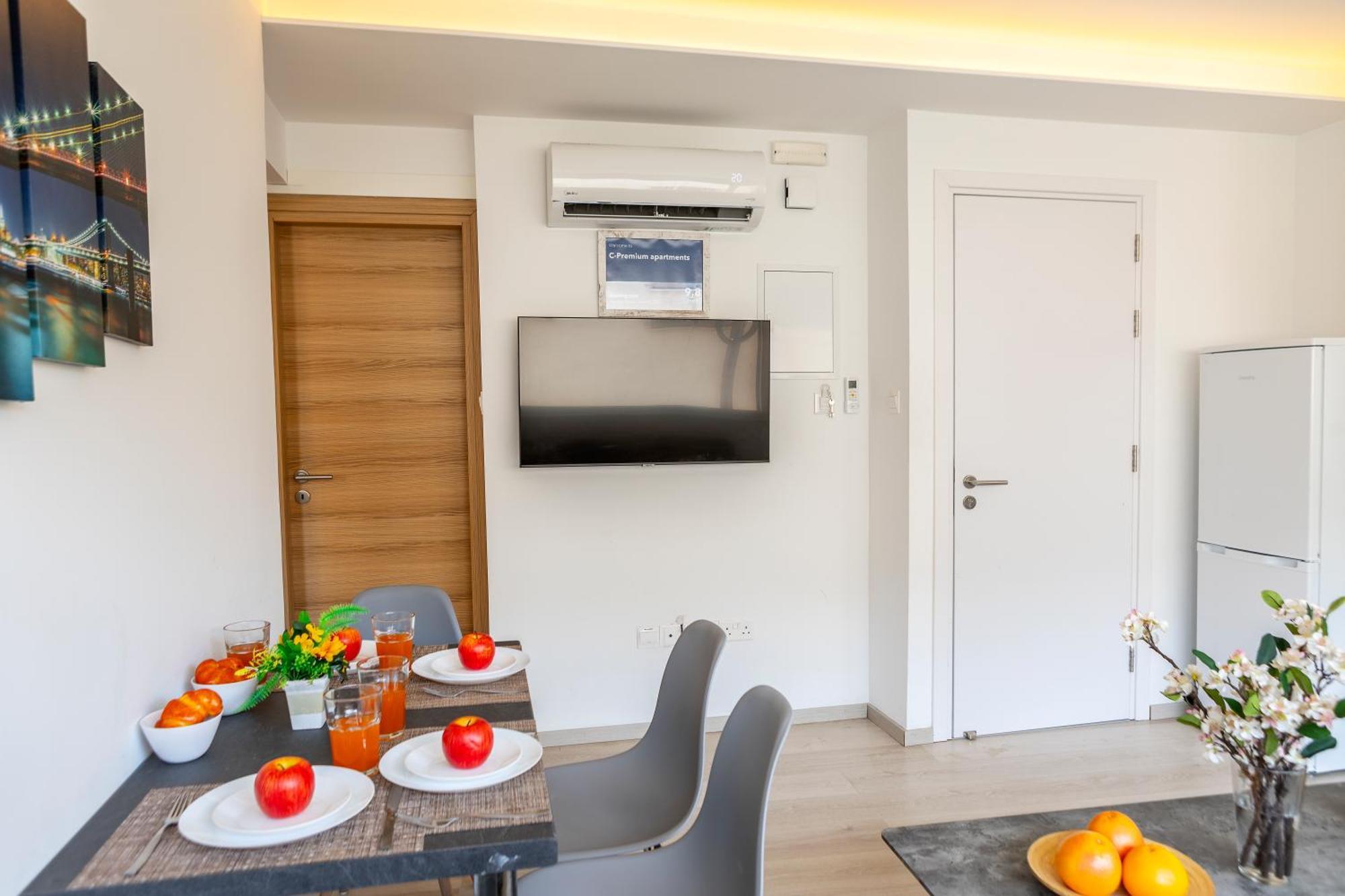 C-premium Apts 100m From And Centre Larnaca