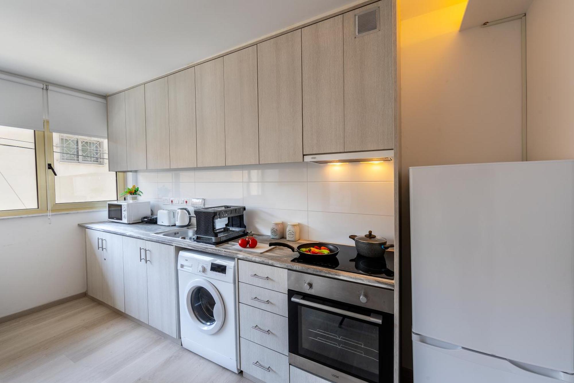C-premium Apts 100m From And Centre Căn hộ