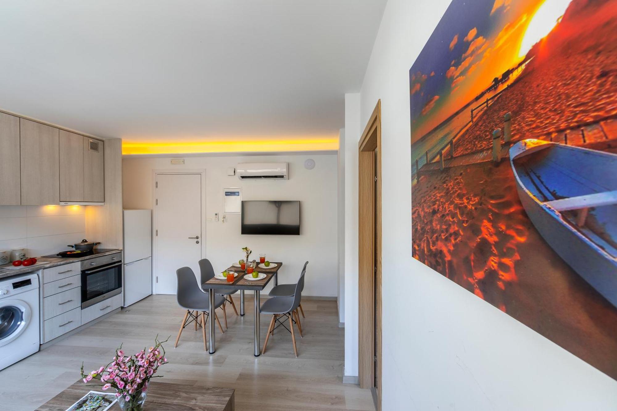 C-premium Apts 100m From And Centre Căn hộ *