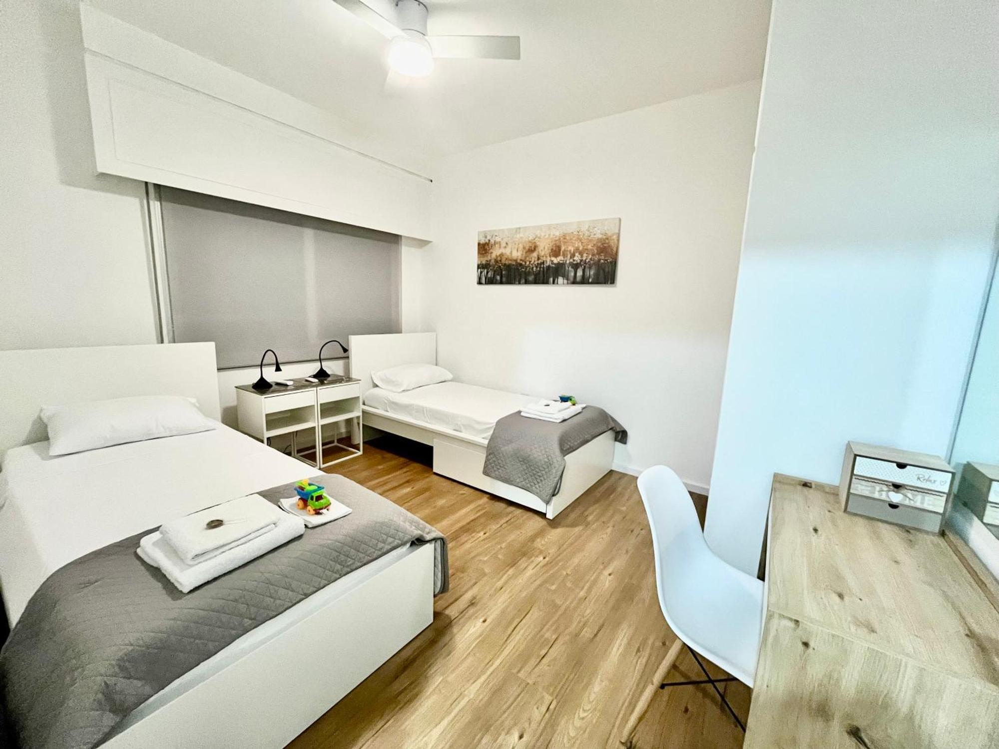 Apartment Modern Near Mckenzie Larnaca
