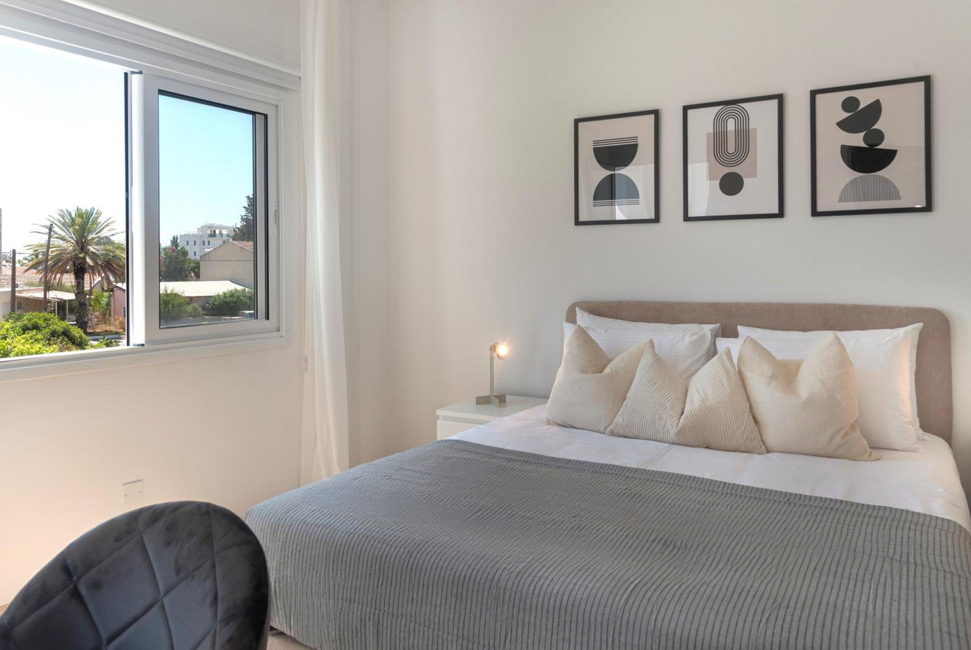 Phaedrus Living Breeze Residences Urbanity Apartment