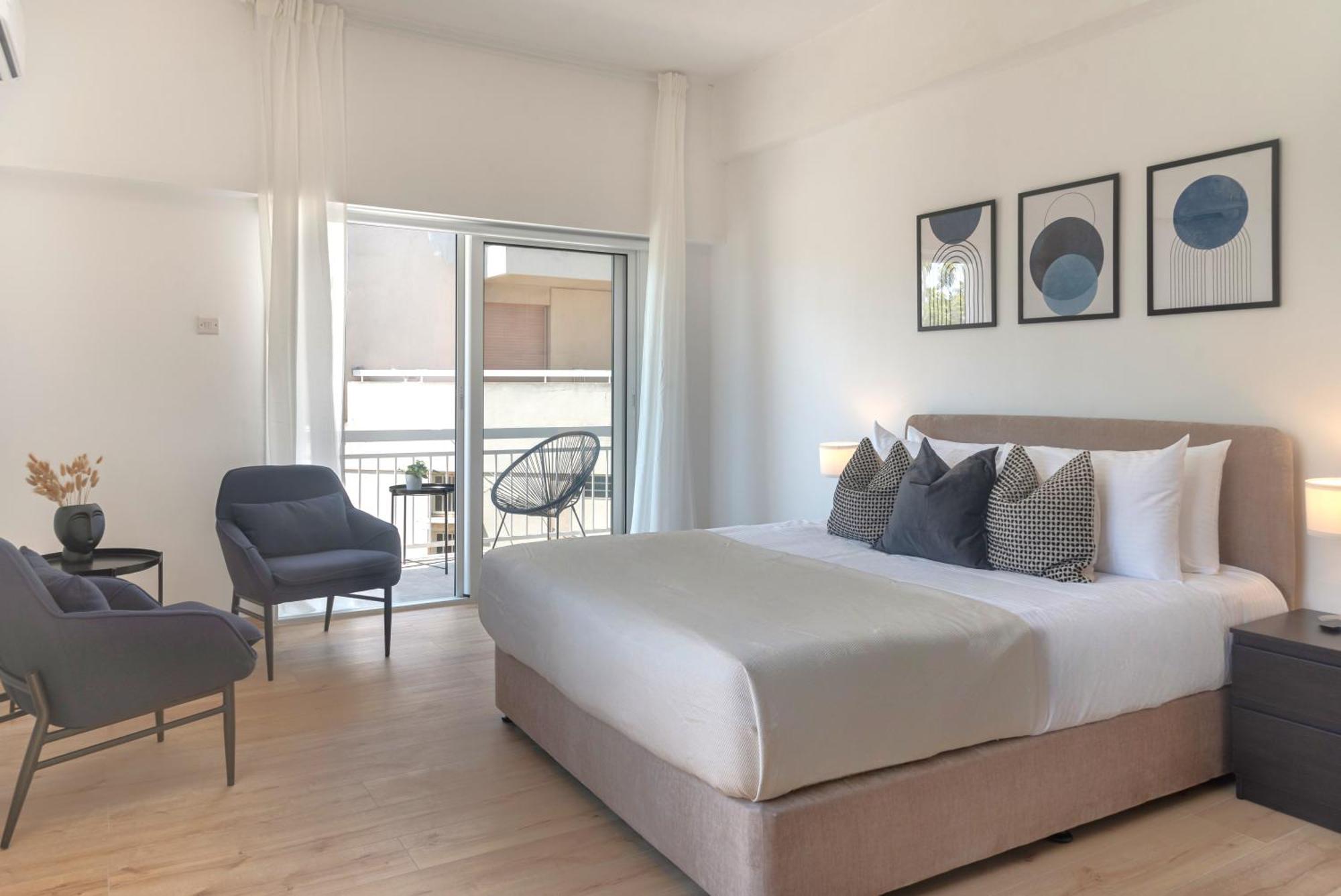 Phaedrus Living Breeze Residences Urbanity
