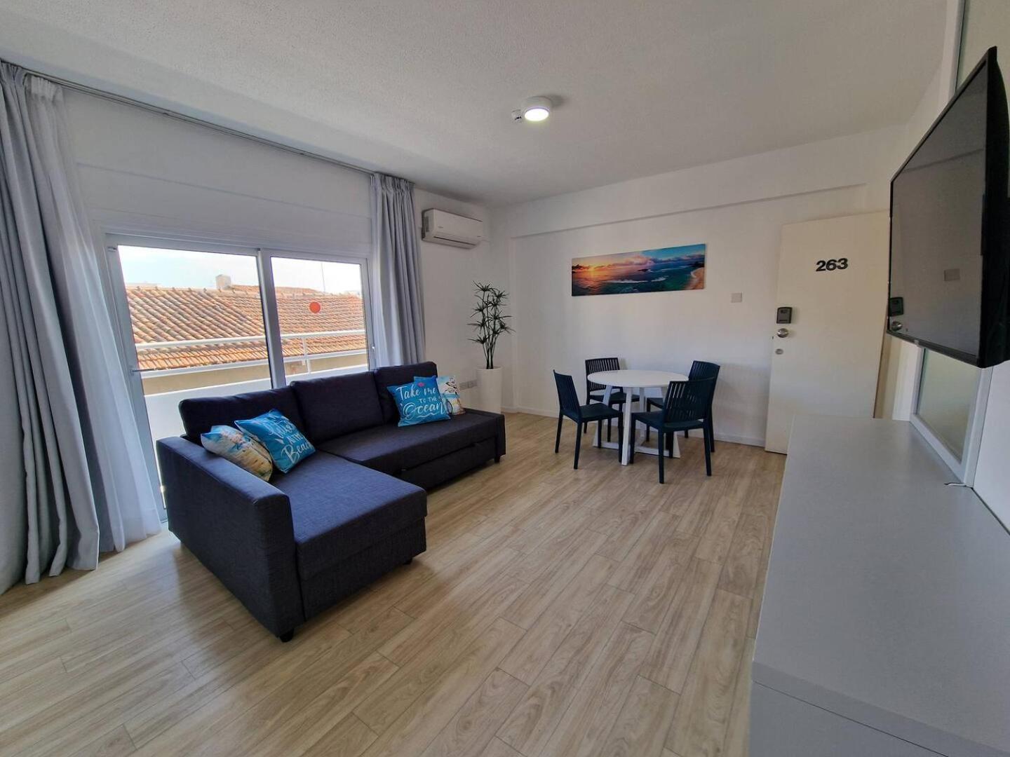 Kitieos Apts 100m From Finikoudes Apartment Larnaca