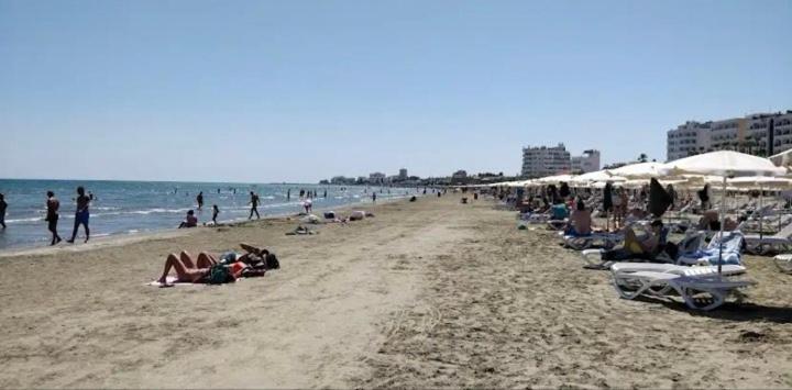 Finikoudes Larnaca